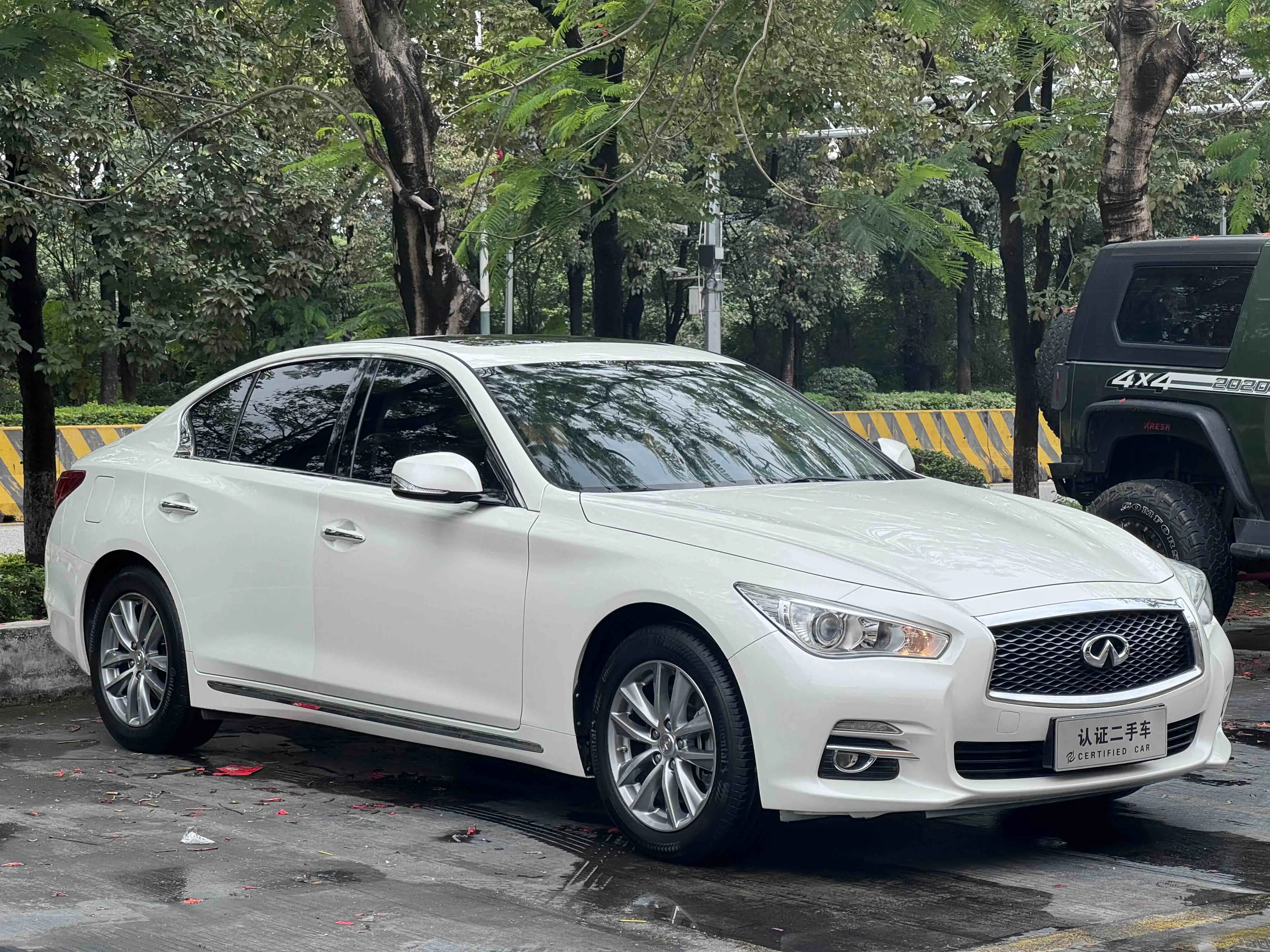Infiniti Q50L