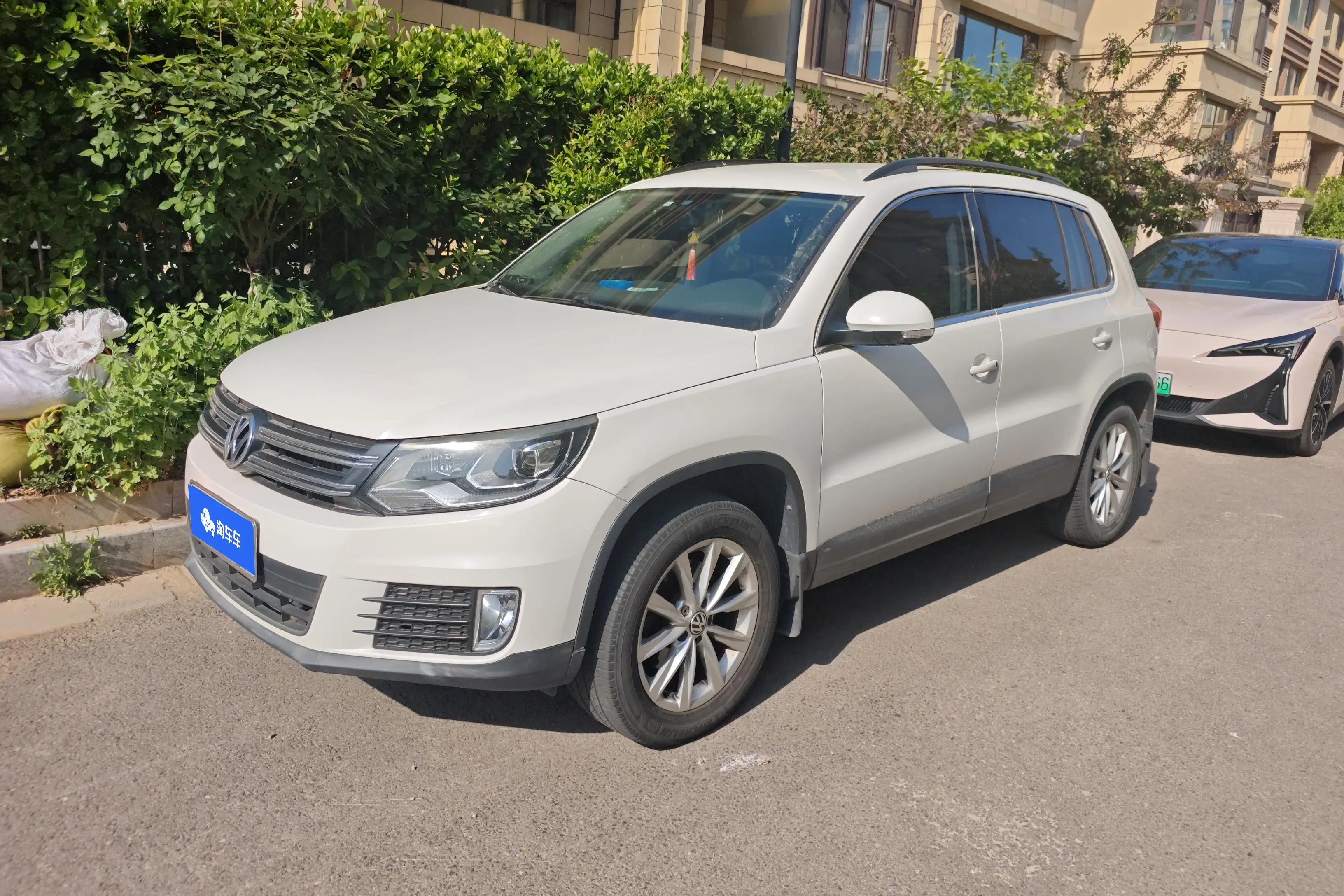 Volkswagen Tiguan (Tharu)