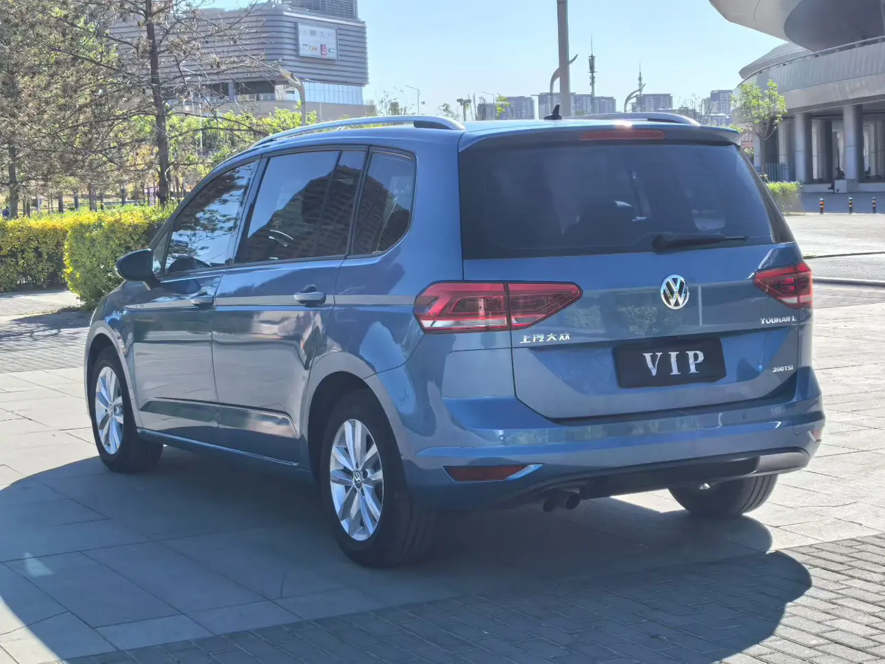 Volkswagen Touran L