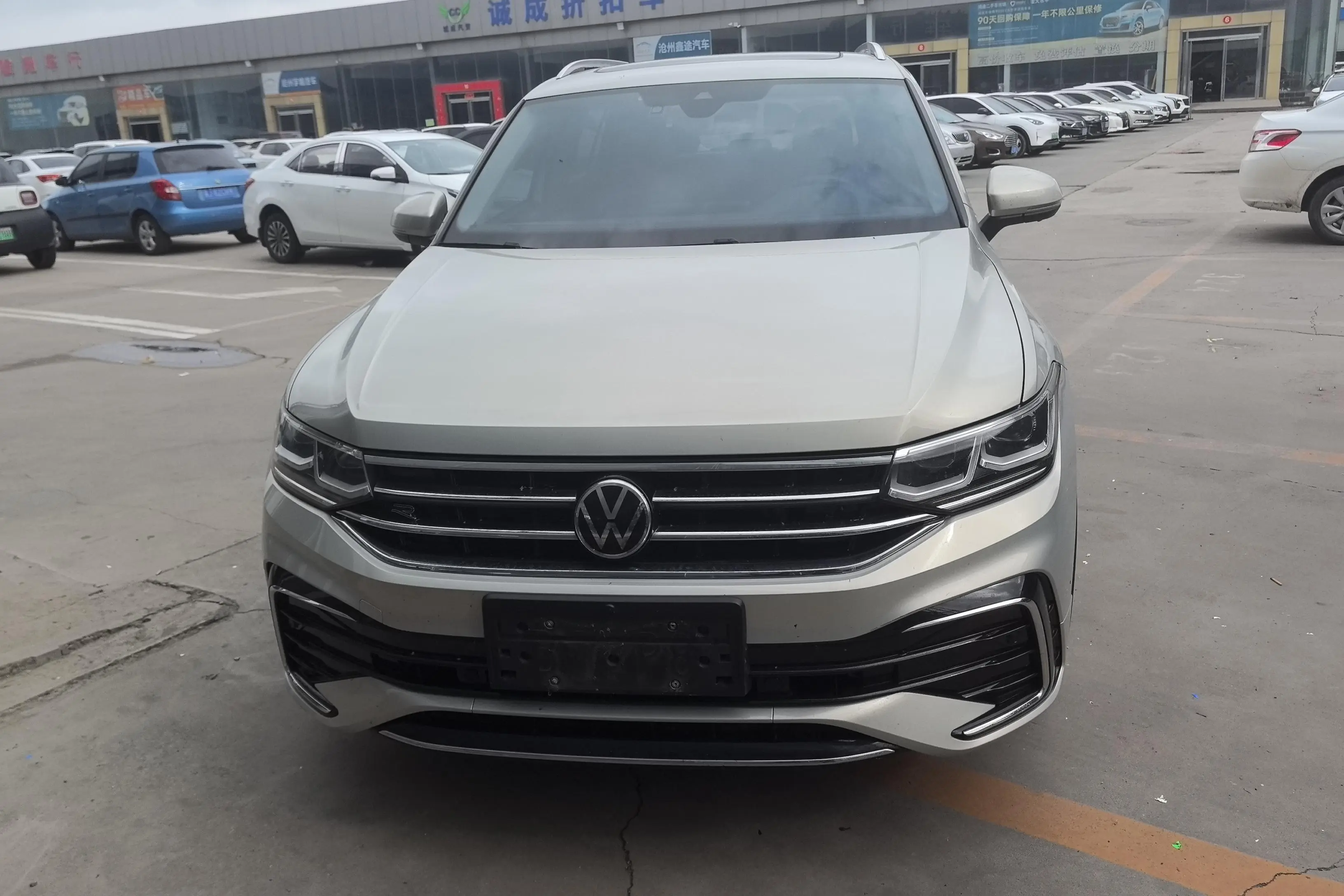 Volkswagen Tiguan L