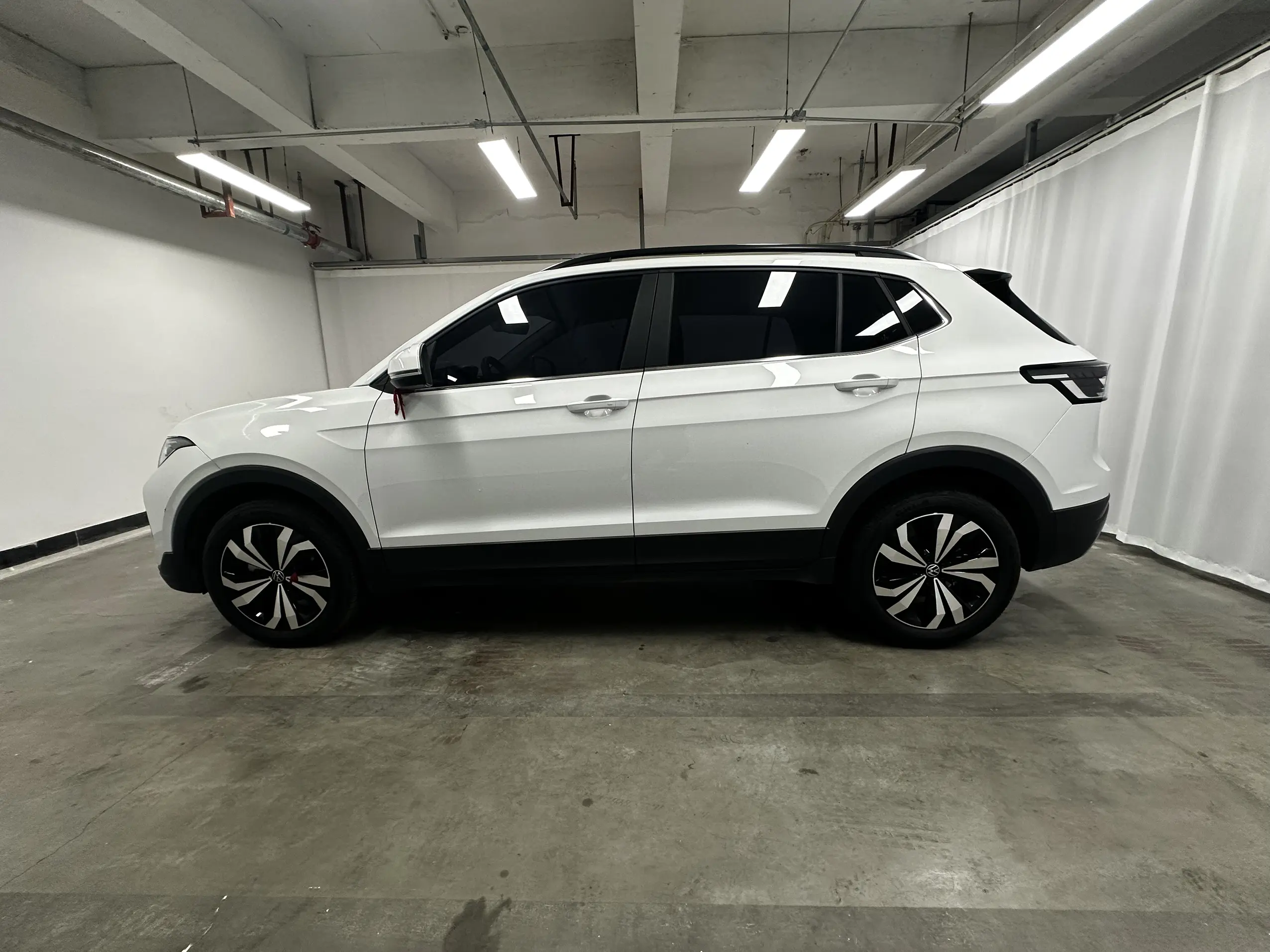 Volkswagen Tharu