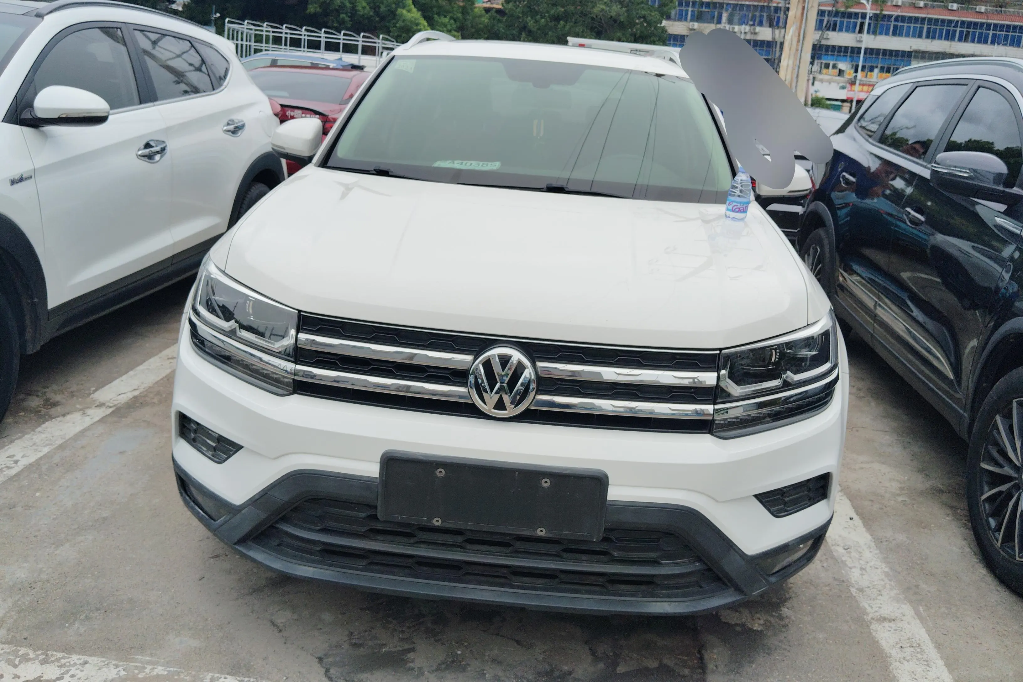 Volkswagen Tharu