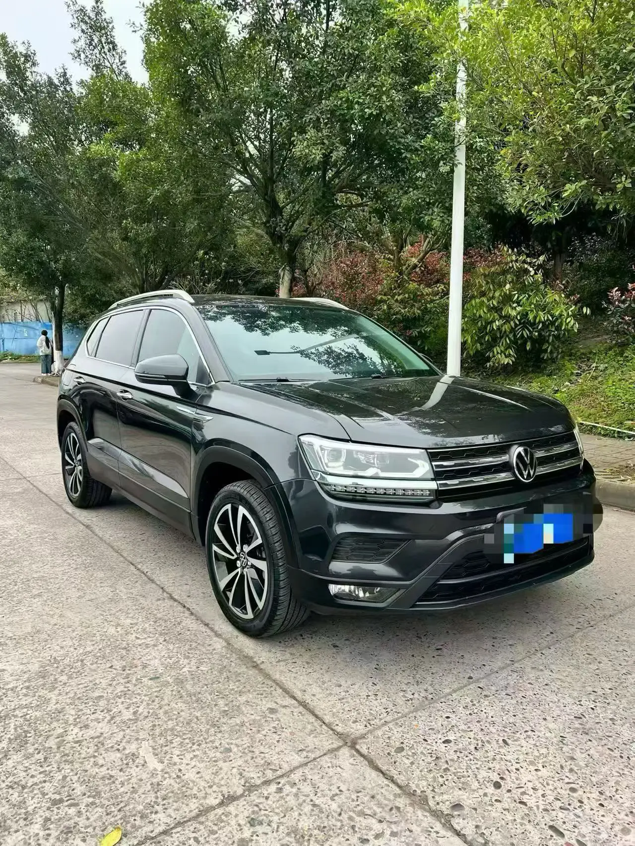 Volkswagen Tharu
