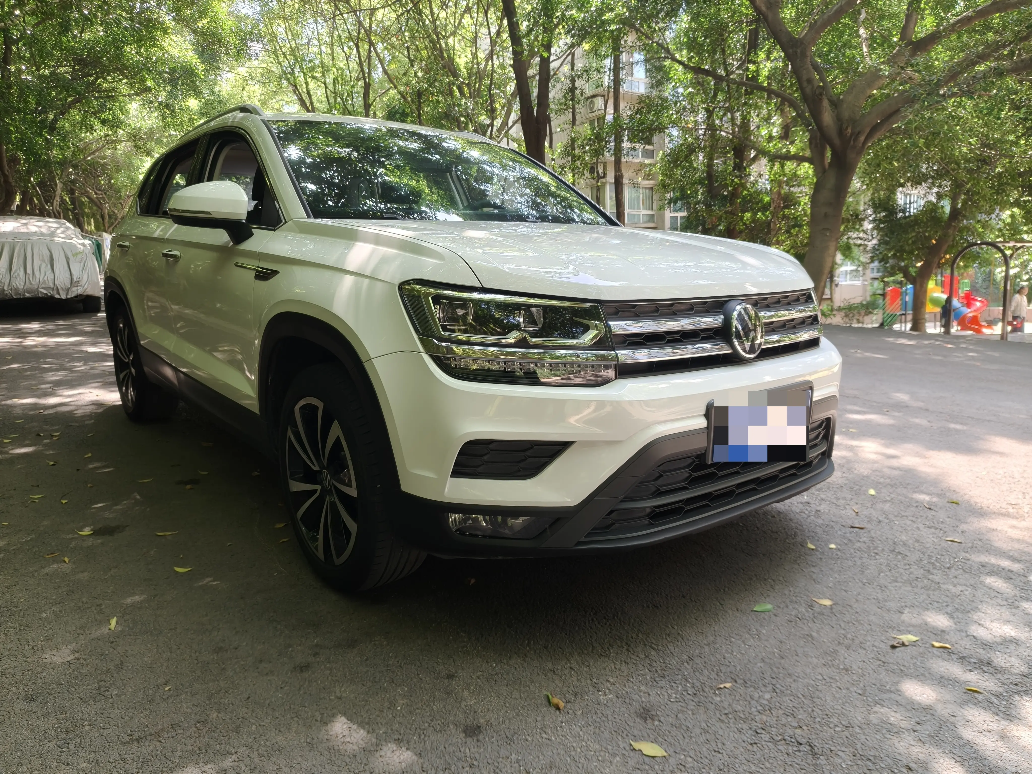 Volkswagen Tharu
