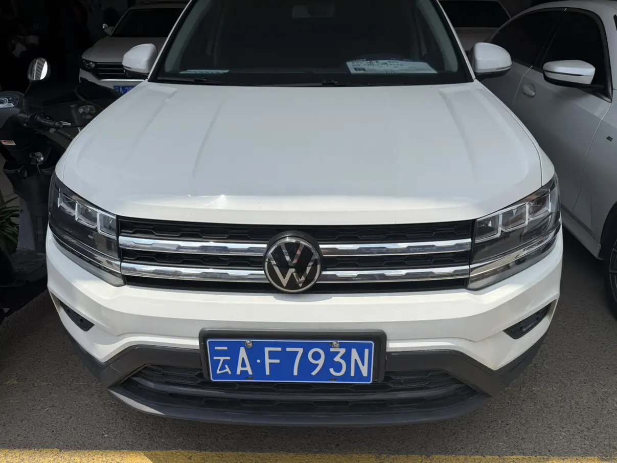 Volkswagen Tharu