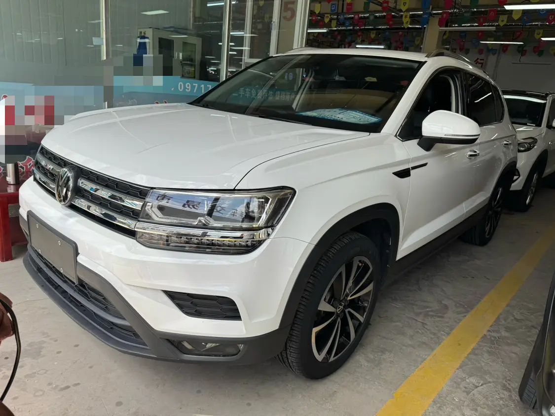 Volkswagen Tharu
