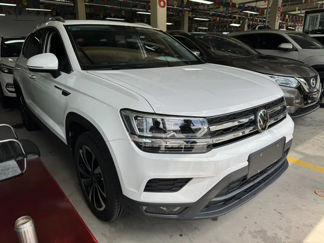 Volkswagen Tharu