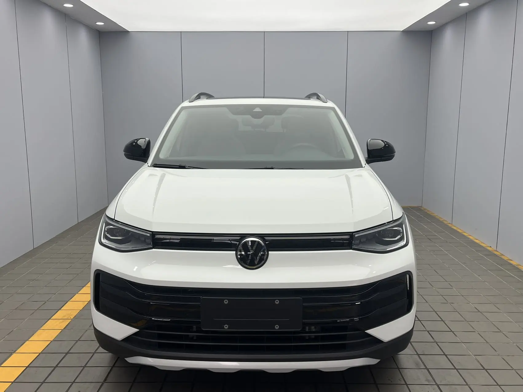 Volkswagen Tharu