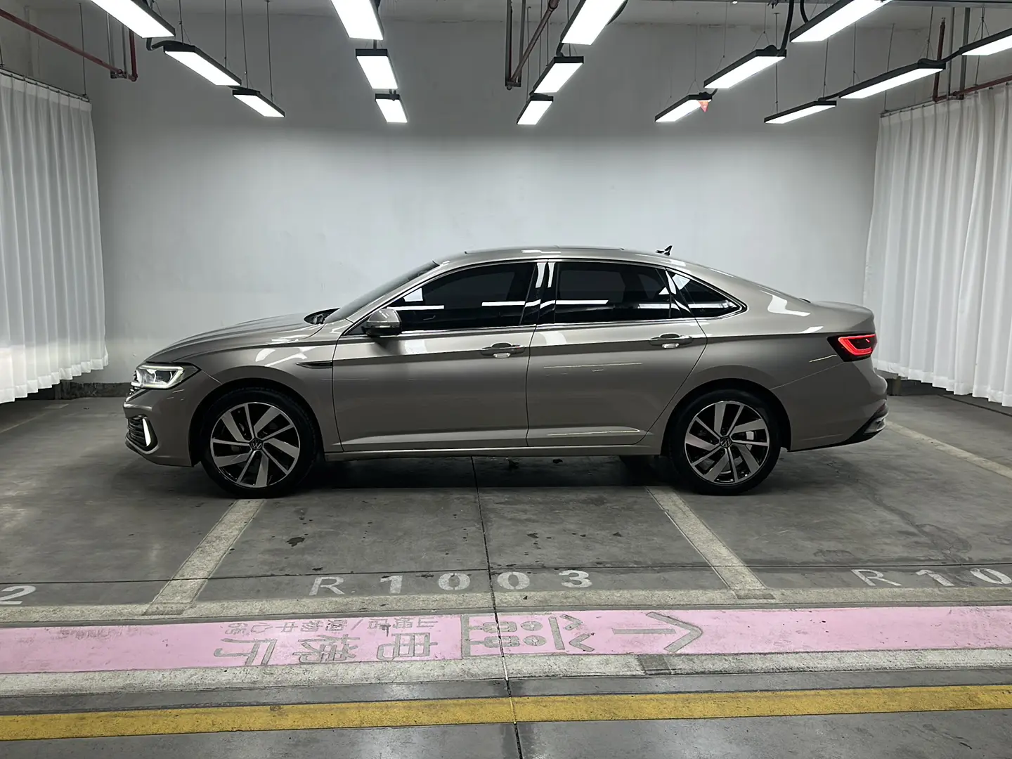 Volkswagen Sagitar