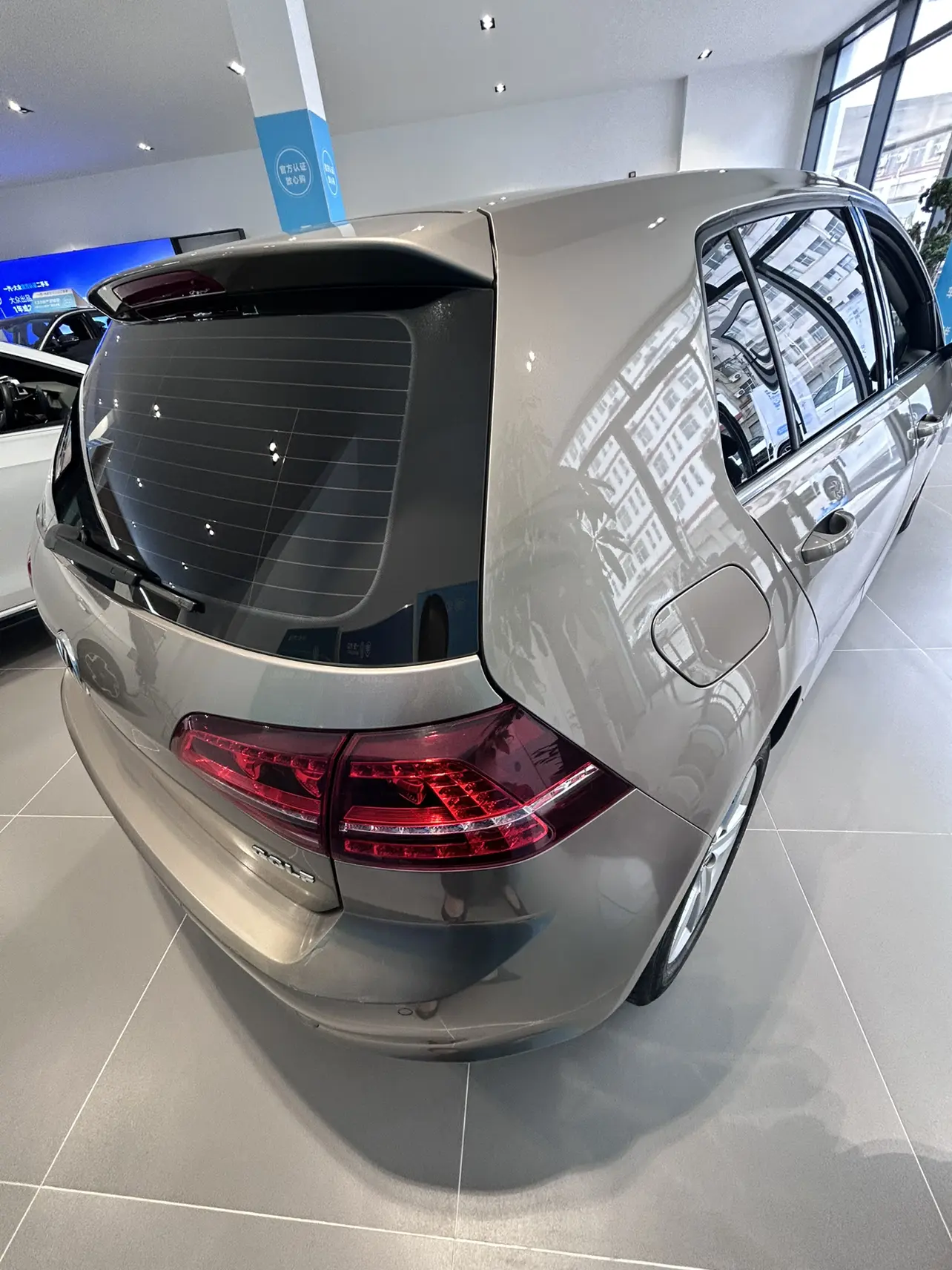 Volkswagen golf