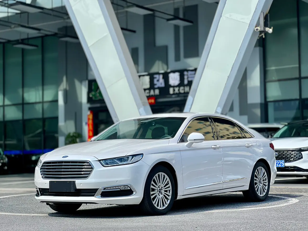 Ford Taurus
