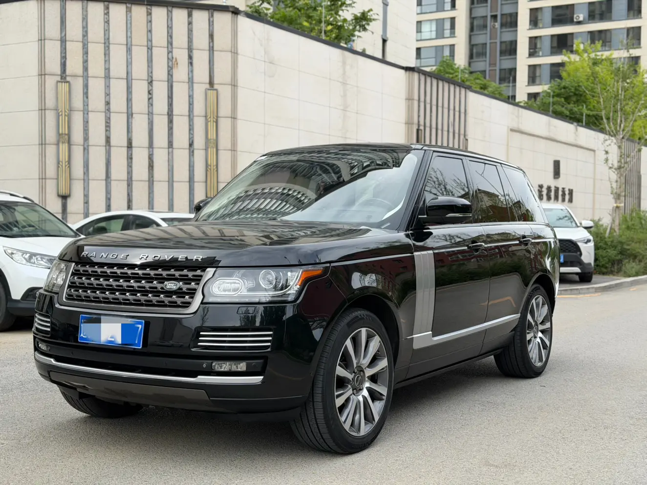 Land Rover range rover