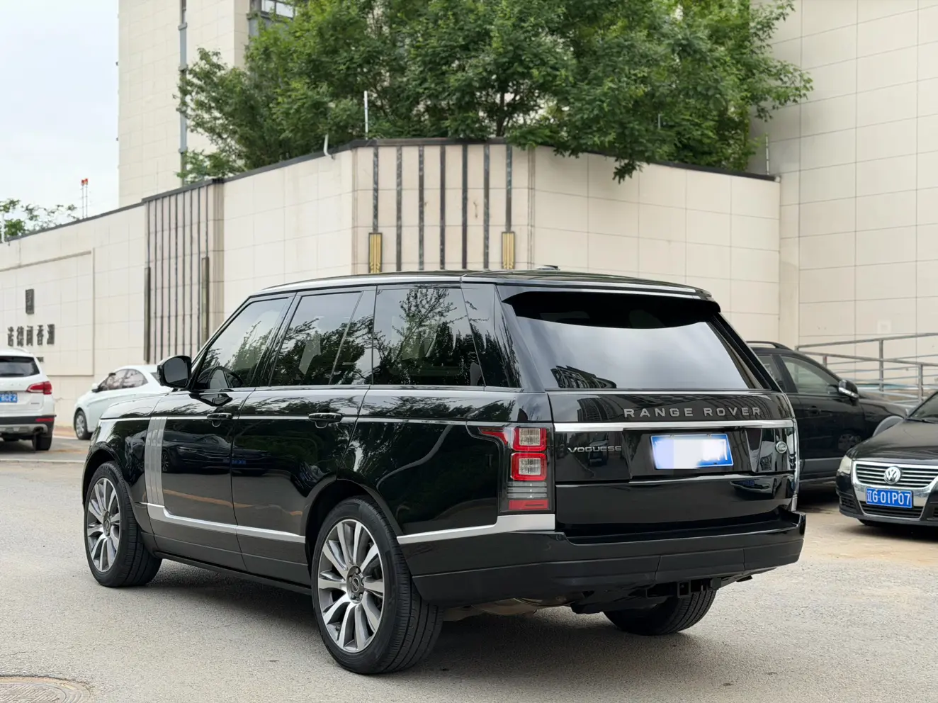 Land Rover range rover