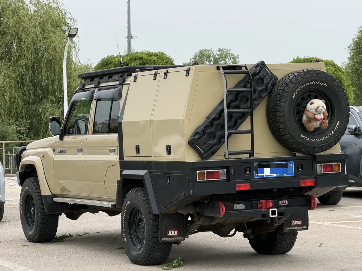 Toyota Land Cruiser pickup truck