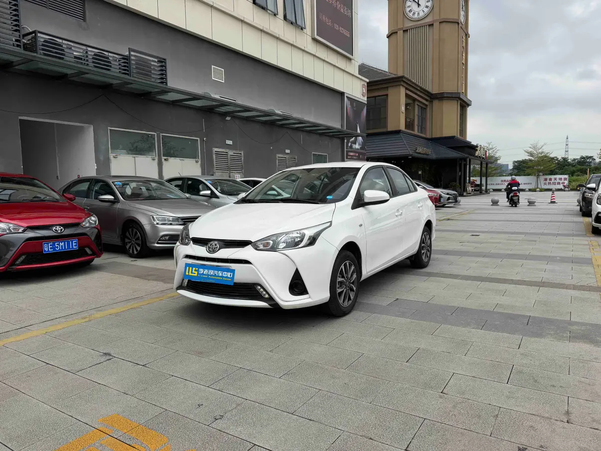 Toyota YARiS L Enjoy
