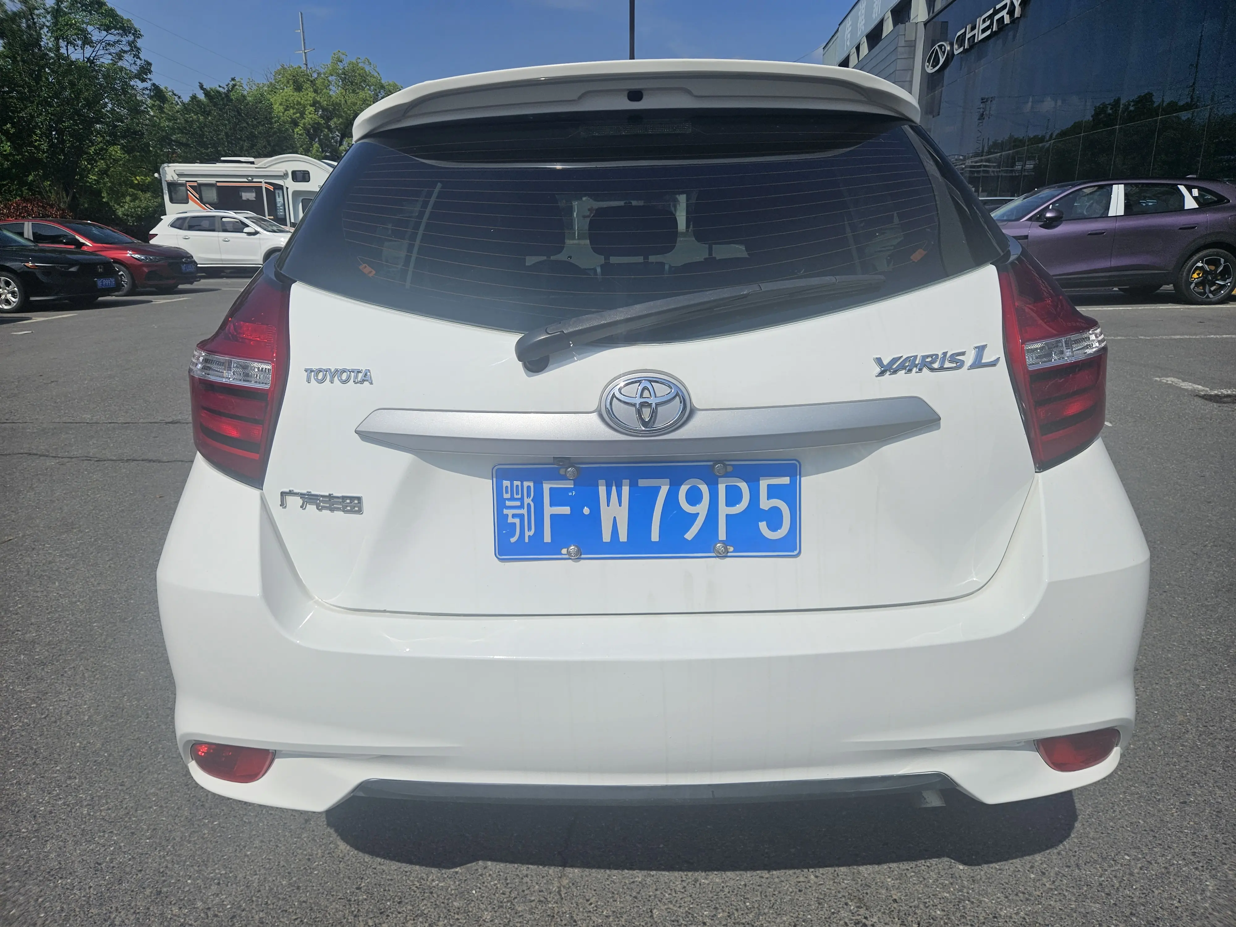 Toyota Yaris L
