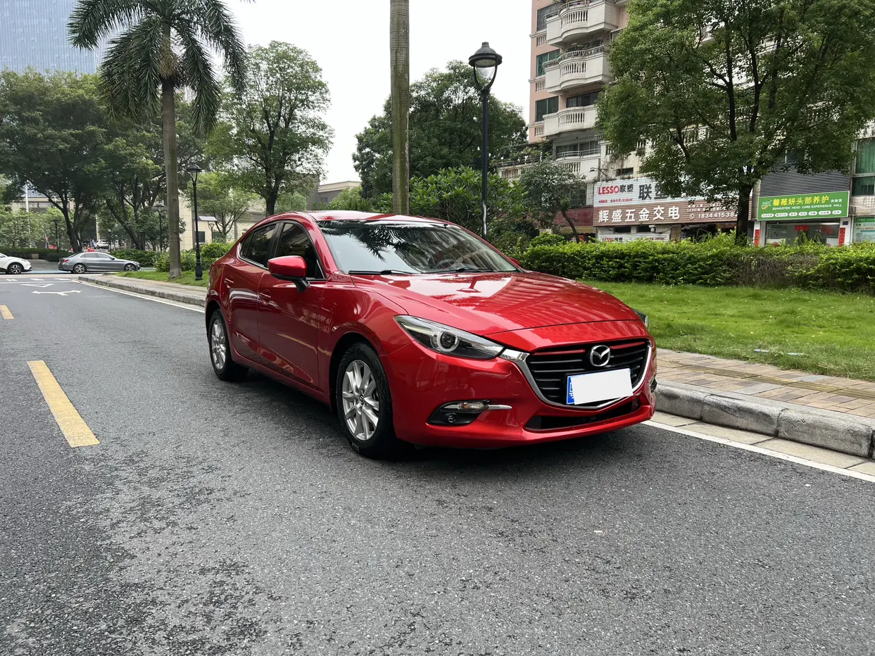 Mazda Axela