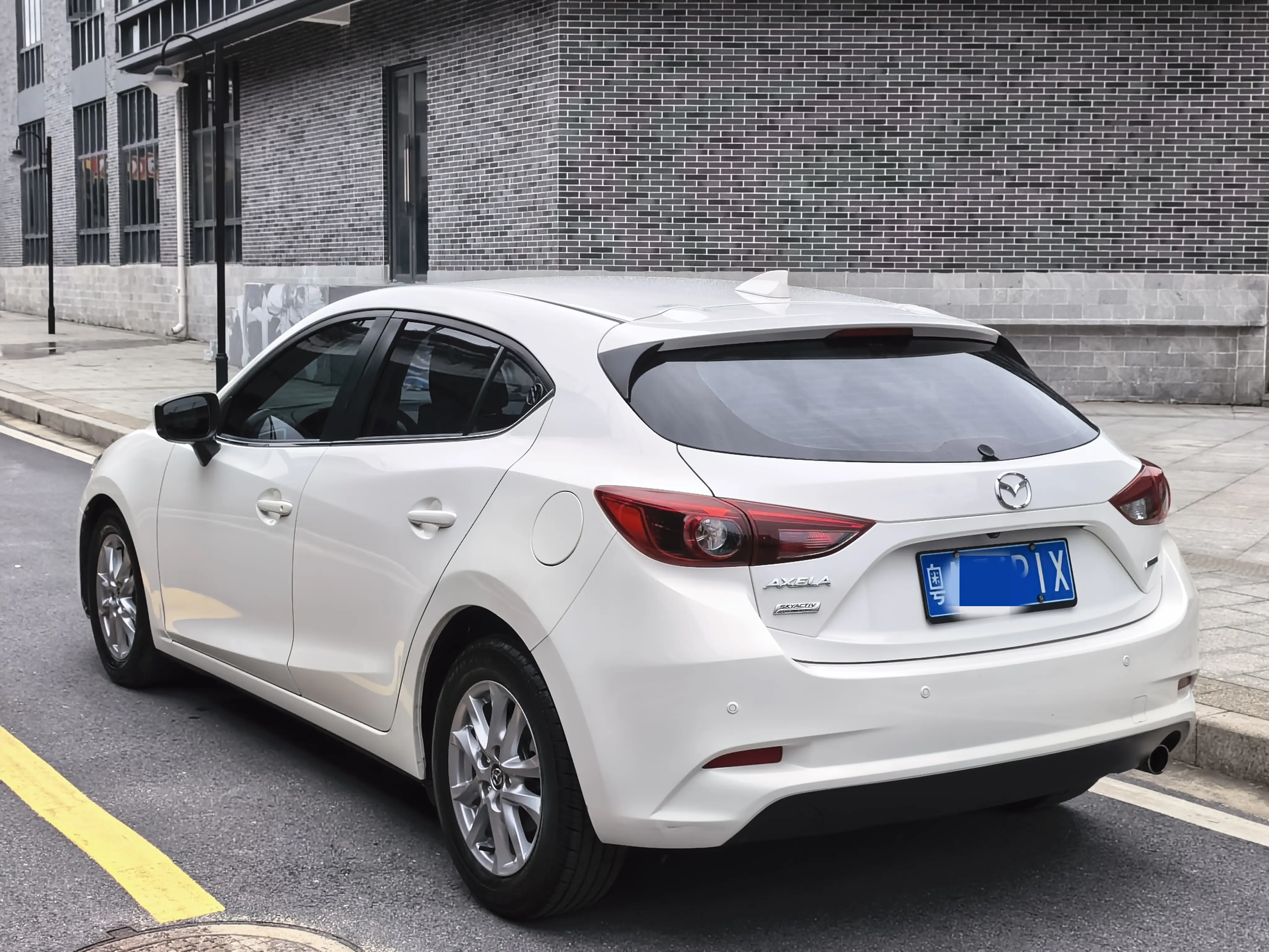 Mazda Axela