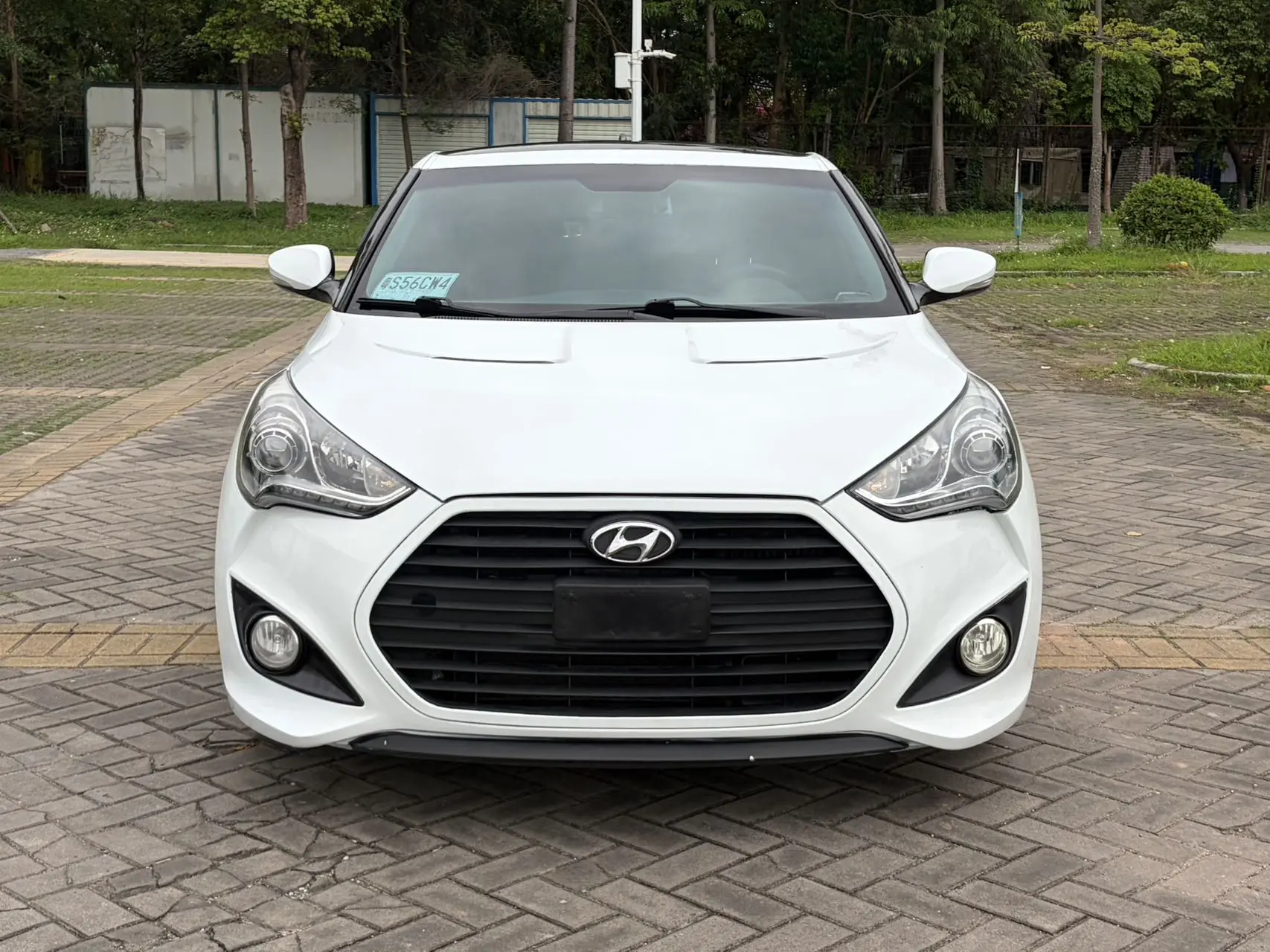 Hyundai Veloster