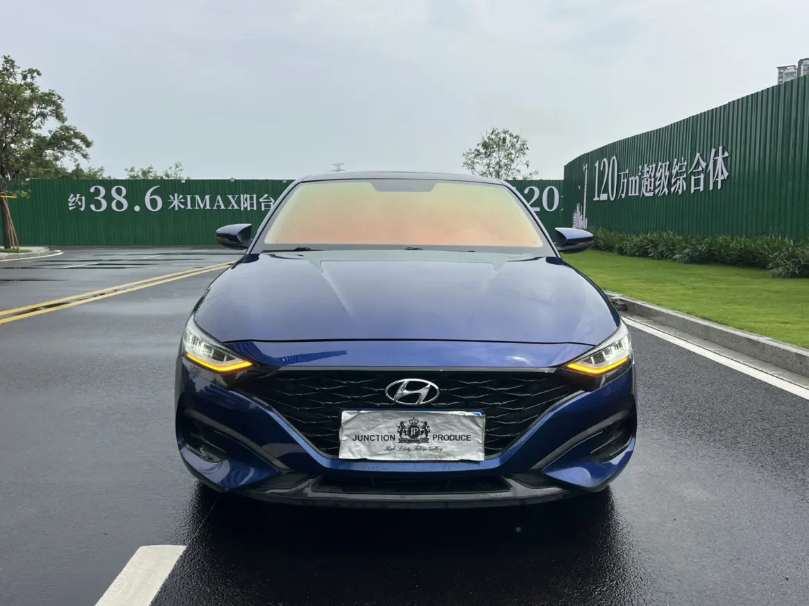 Hyundai Lafesta