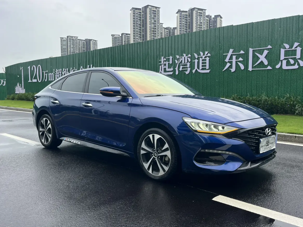 Hyundai Lafesta