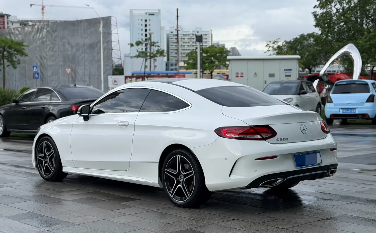 Mercedes-Benz C-Class