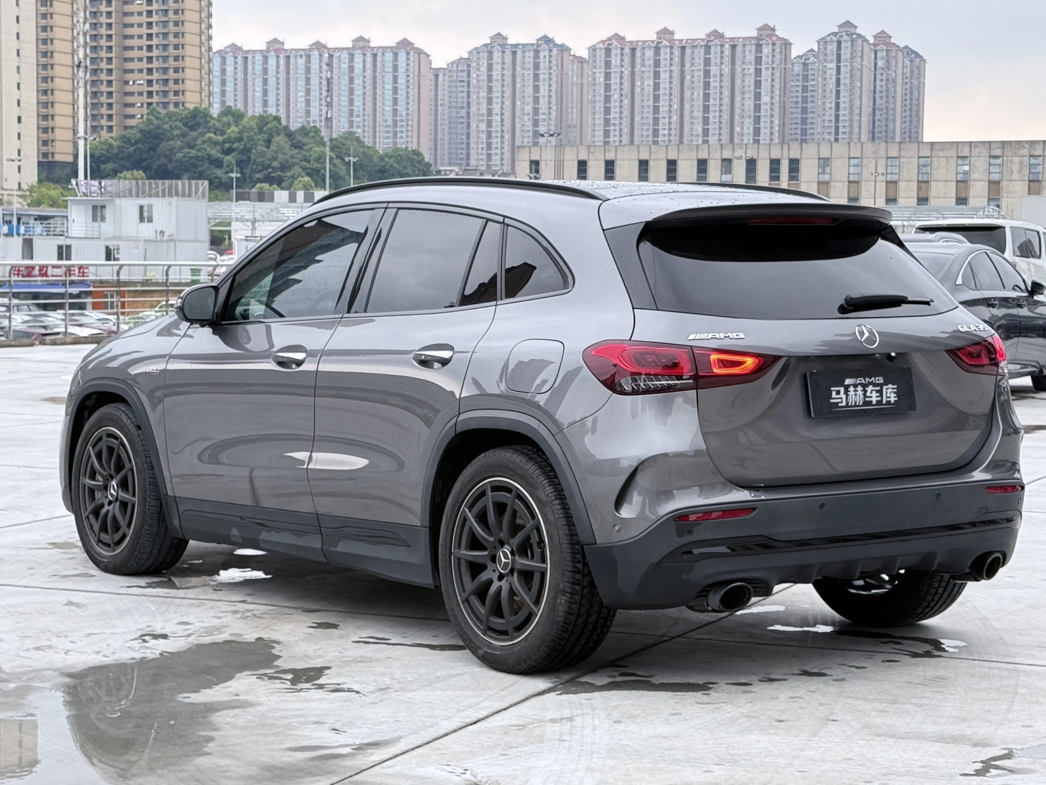 Mercedes-Benz GLA AMG