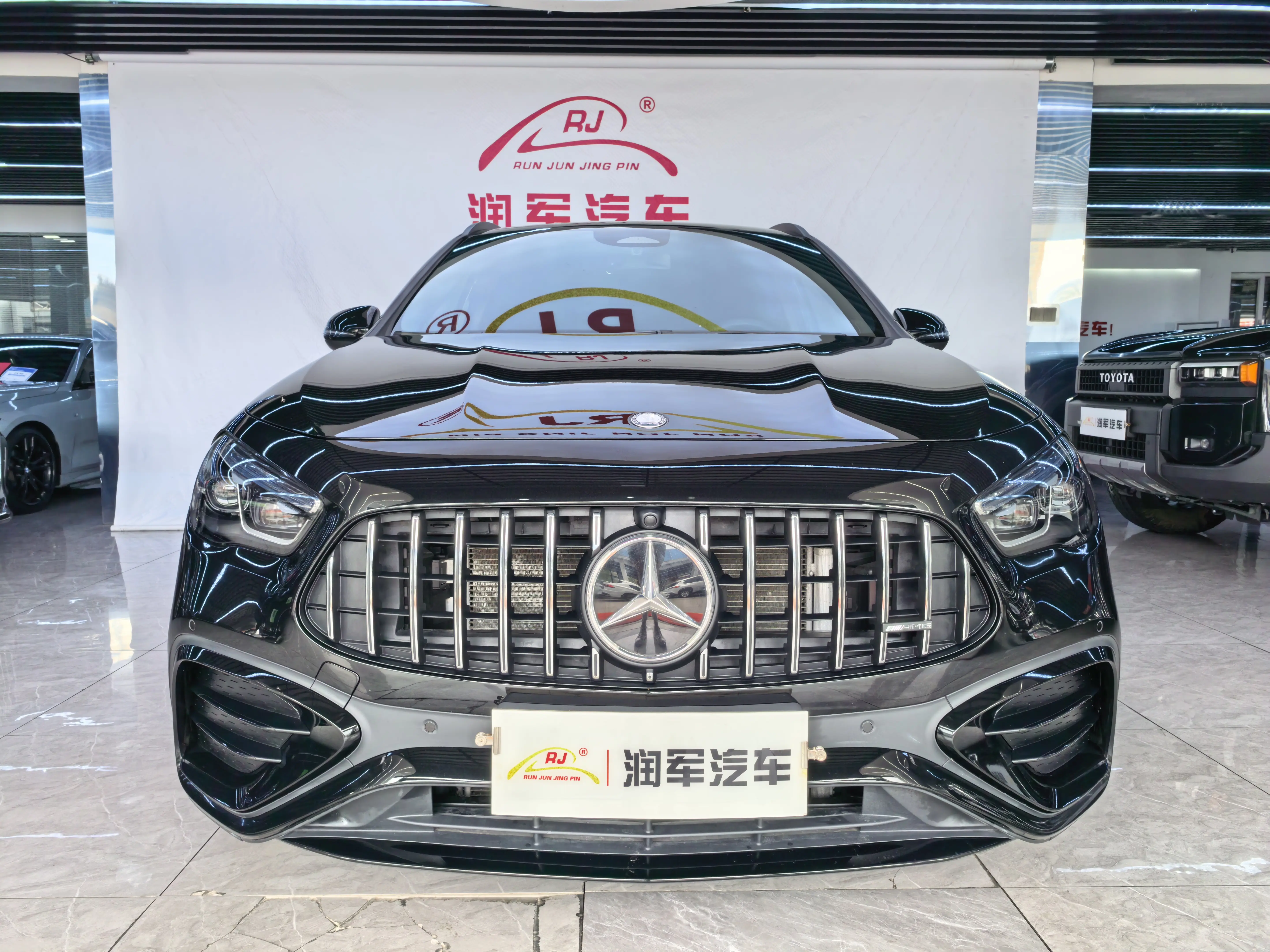 Mercedes-Benz GLA AMG