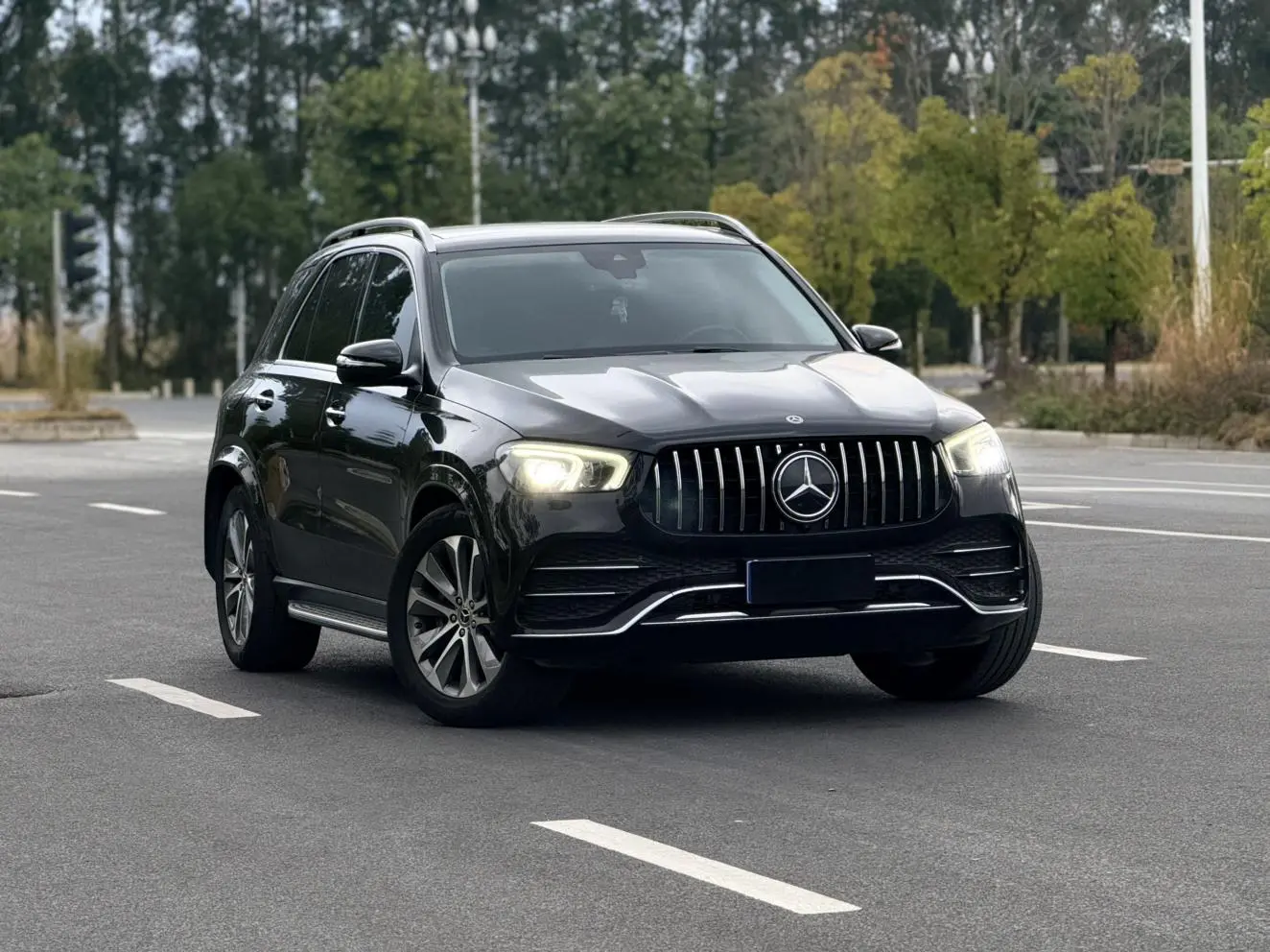 Mercedes-Benz GLE (Imported)