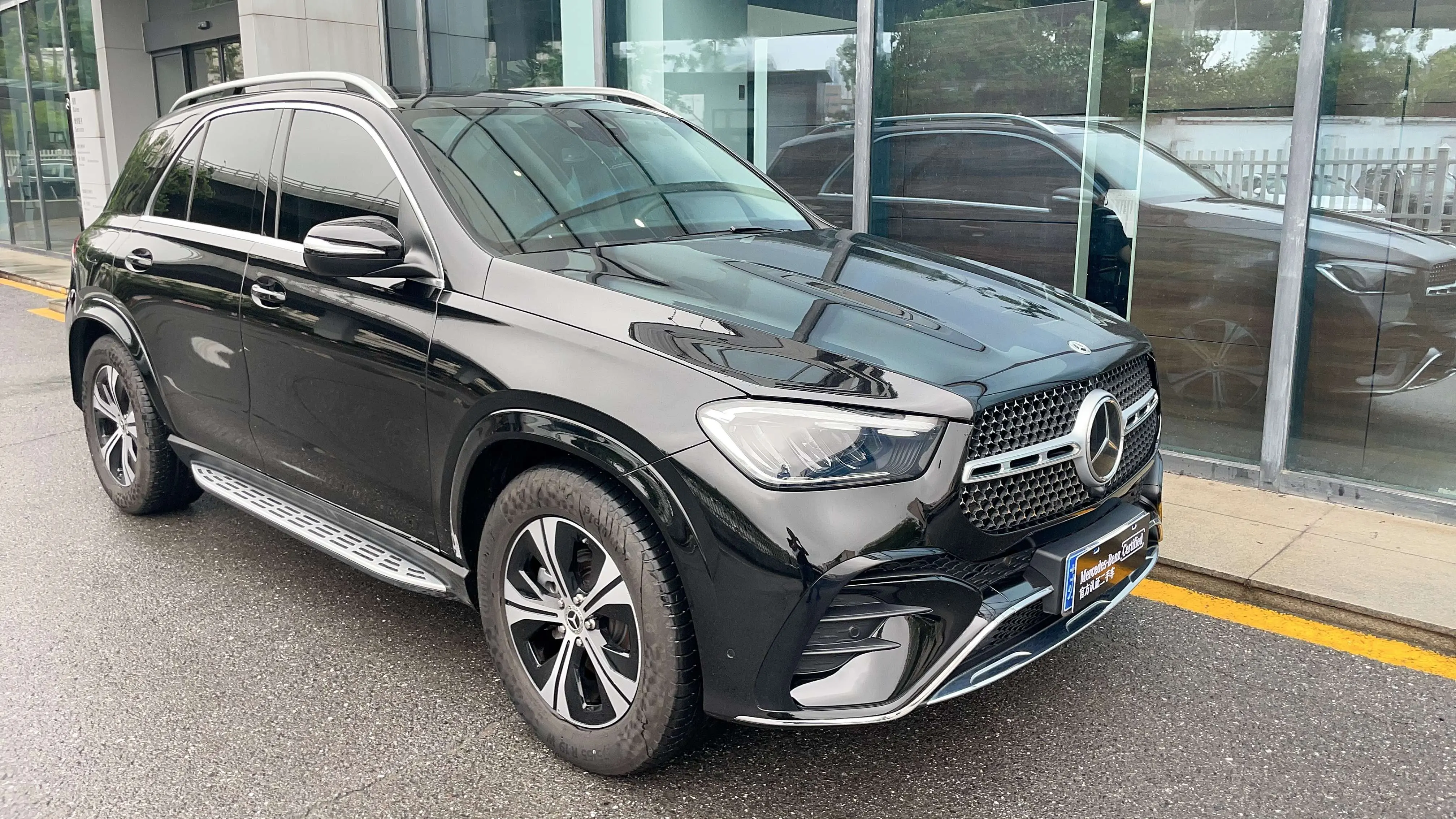 Mercedes-Benz GLE (Imported)