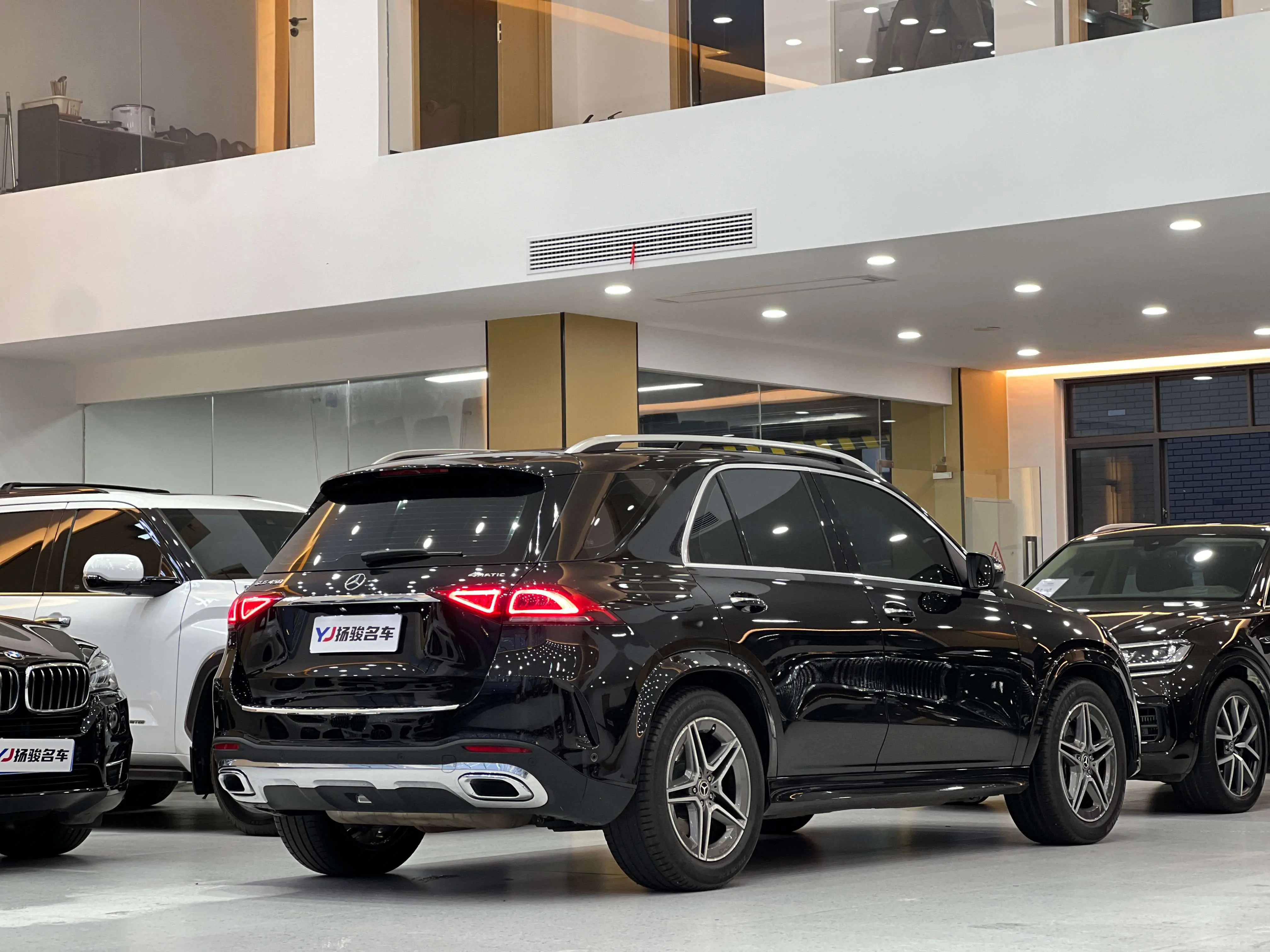 Mercedes-Benz GLE (Imported)