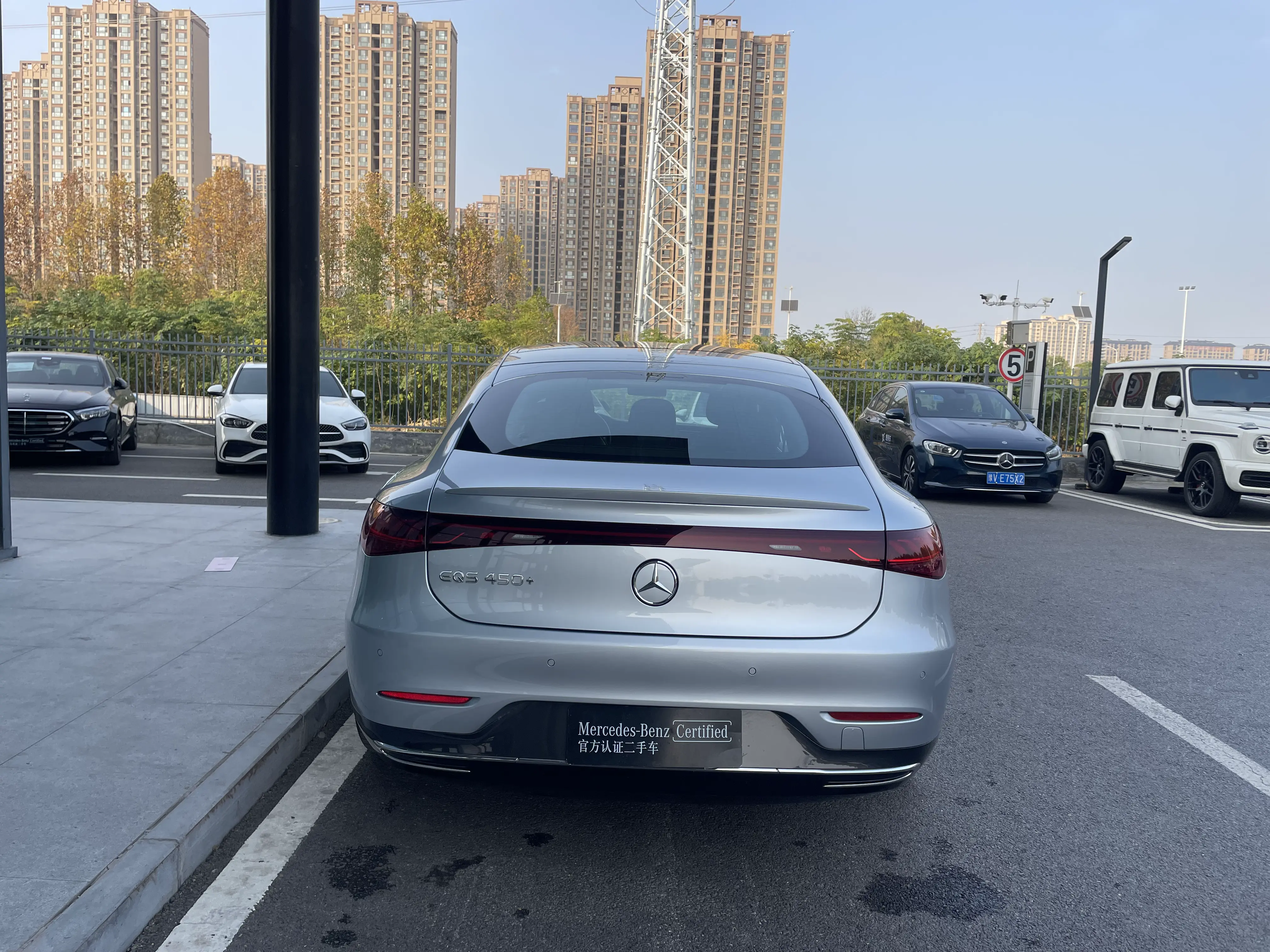Mercedes-Benz EQS