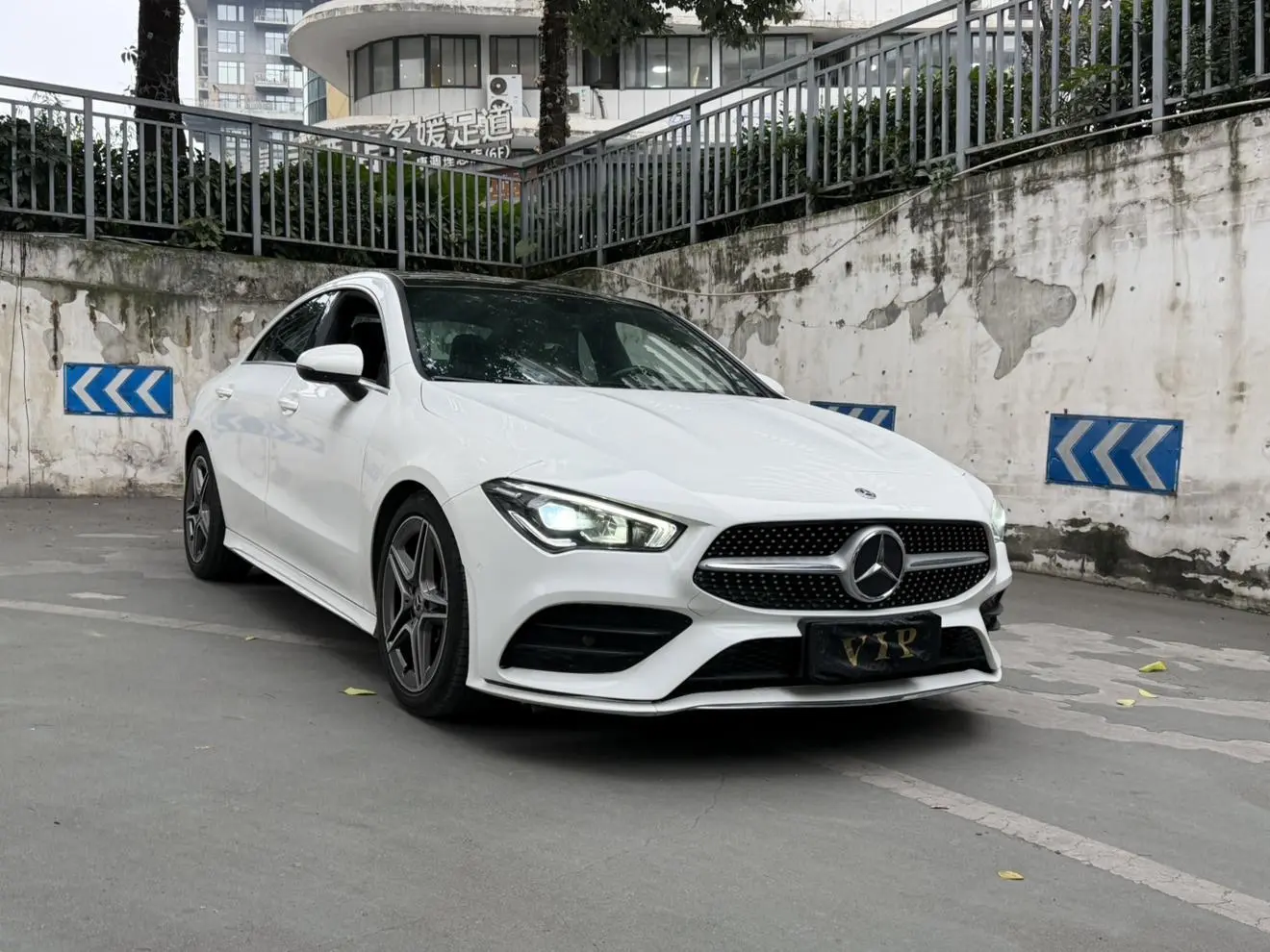 Mercedes-Benz CLA (Imported)