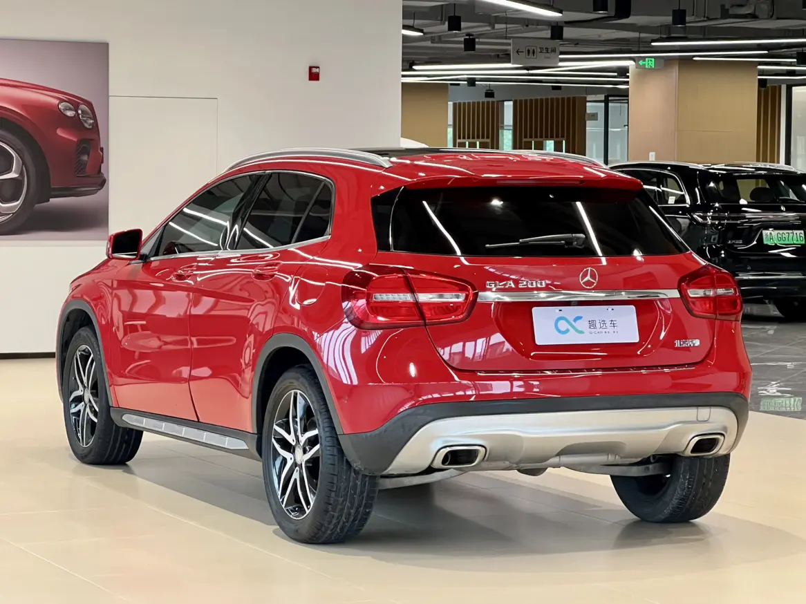 Mercedes-Benz GLA
