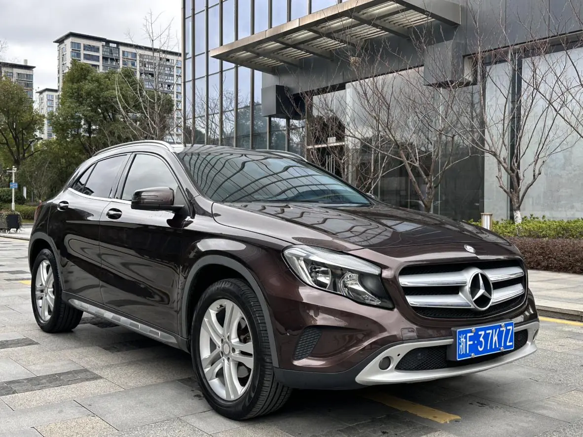 Mercedes-Benz GLA