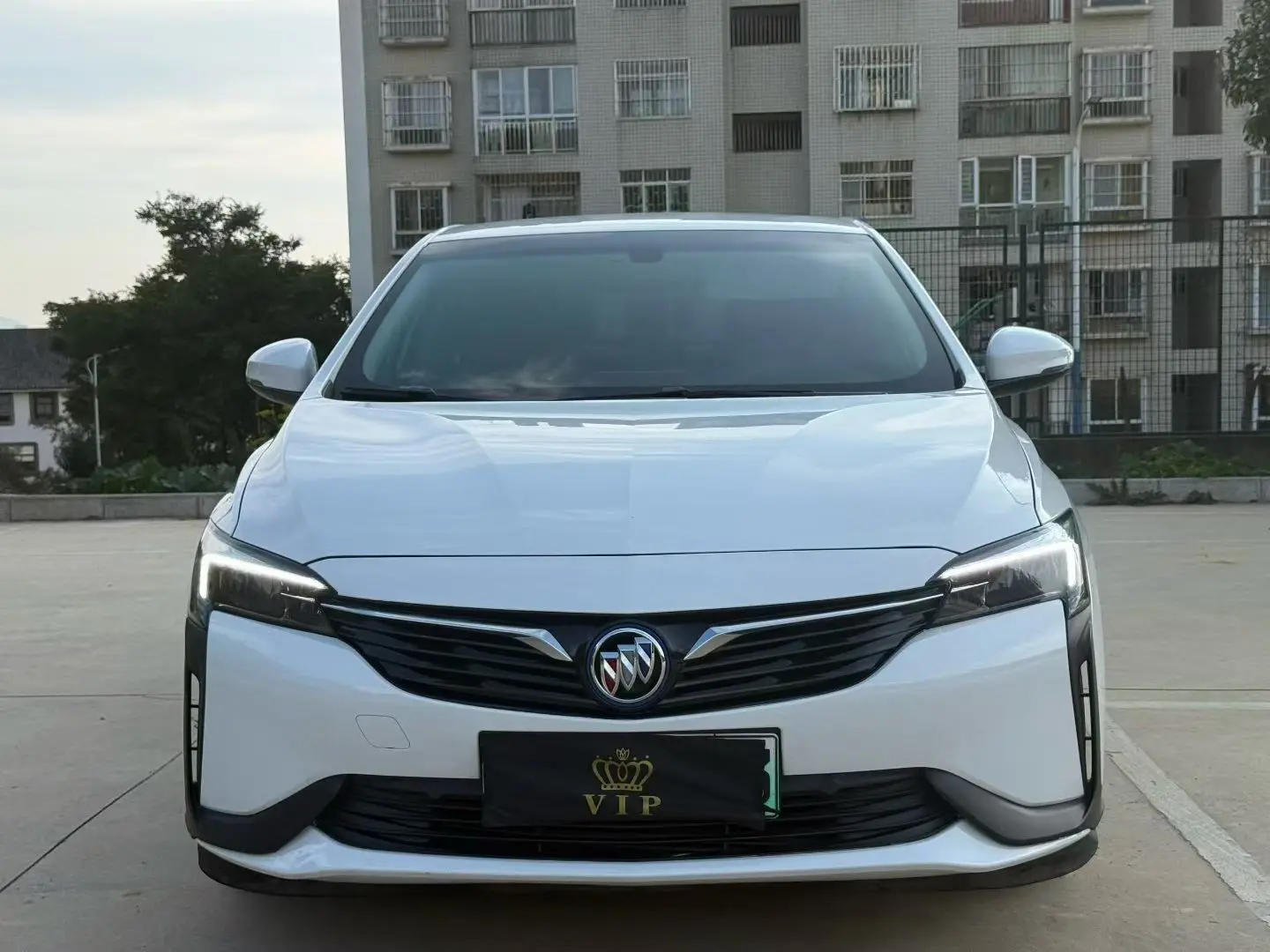 Buick Weilan 6 PHEV