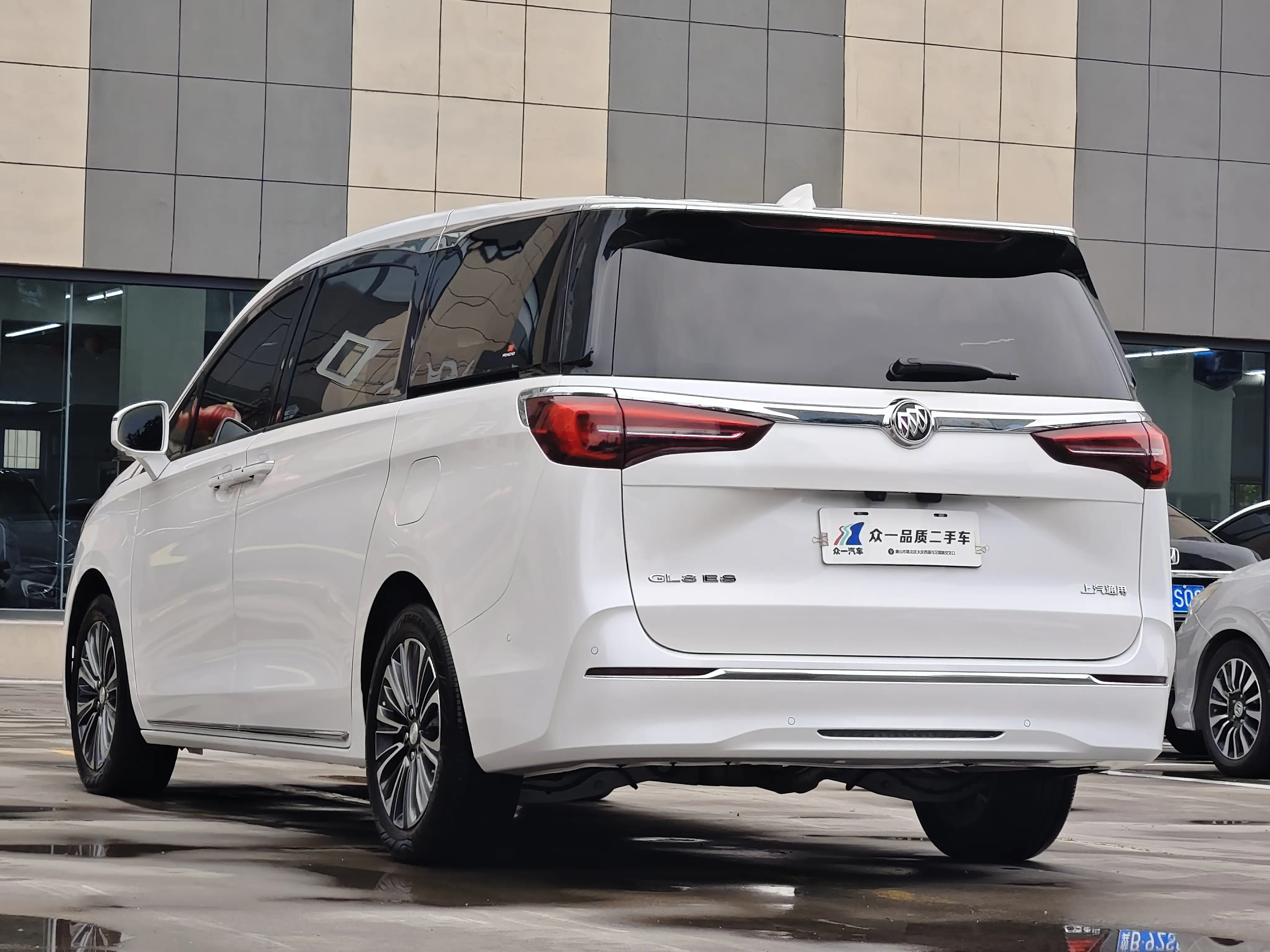Buick GL8
