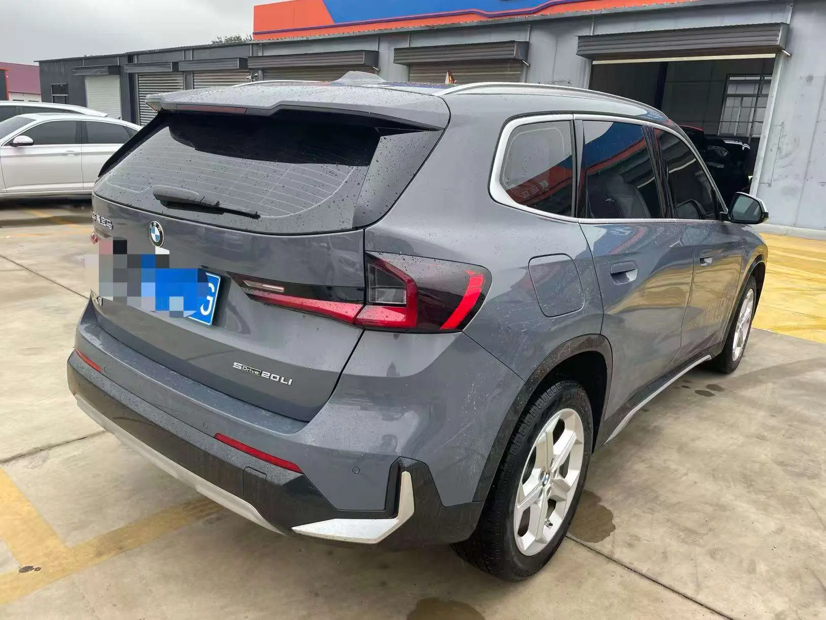 BMW X1