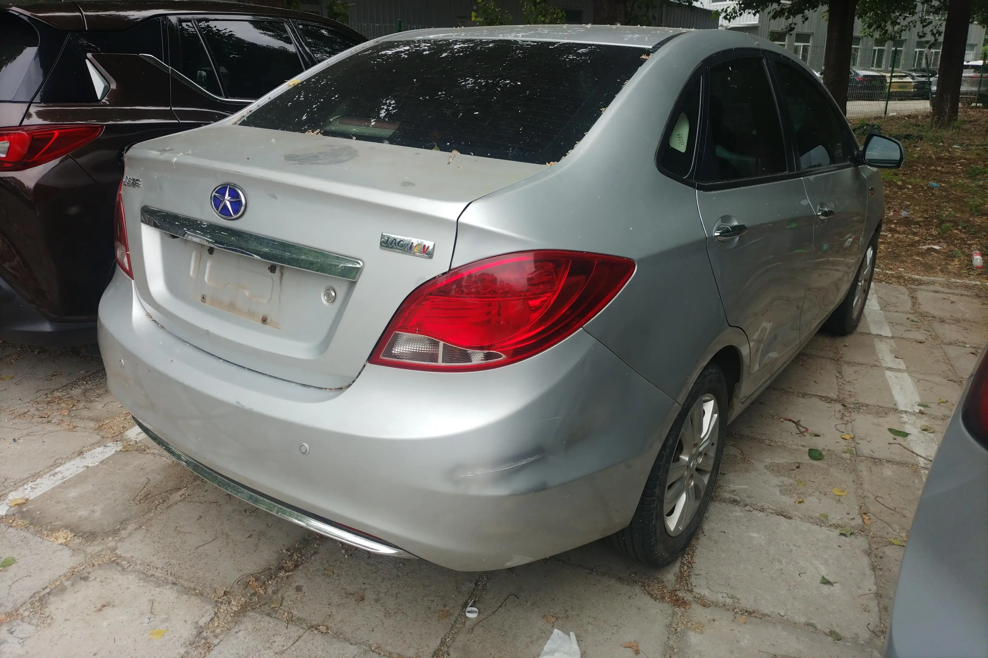 JAC iEV