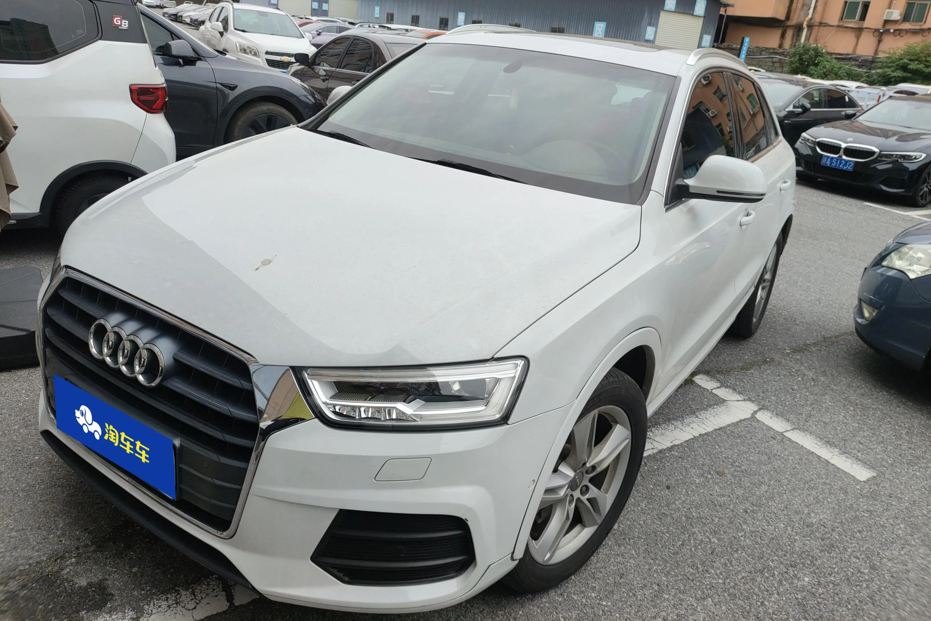 Audi Q3