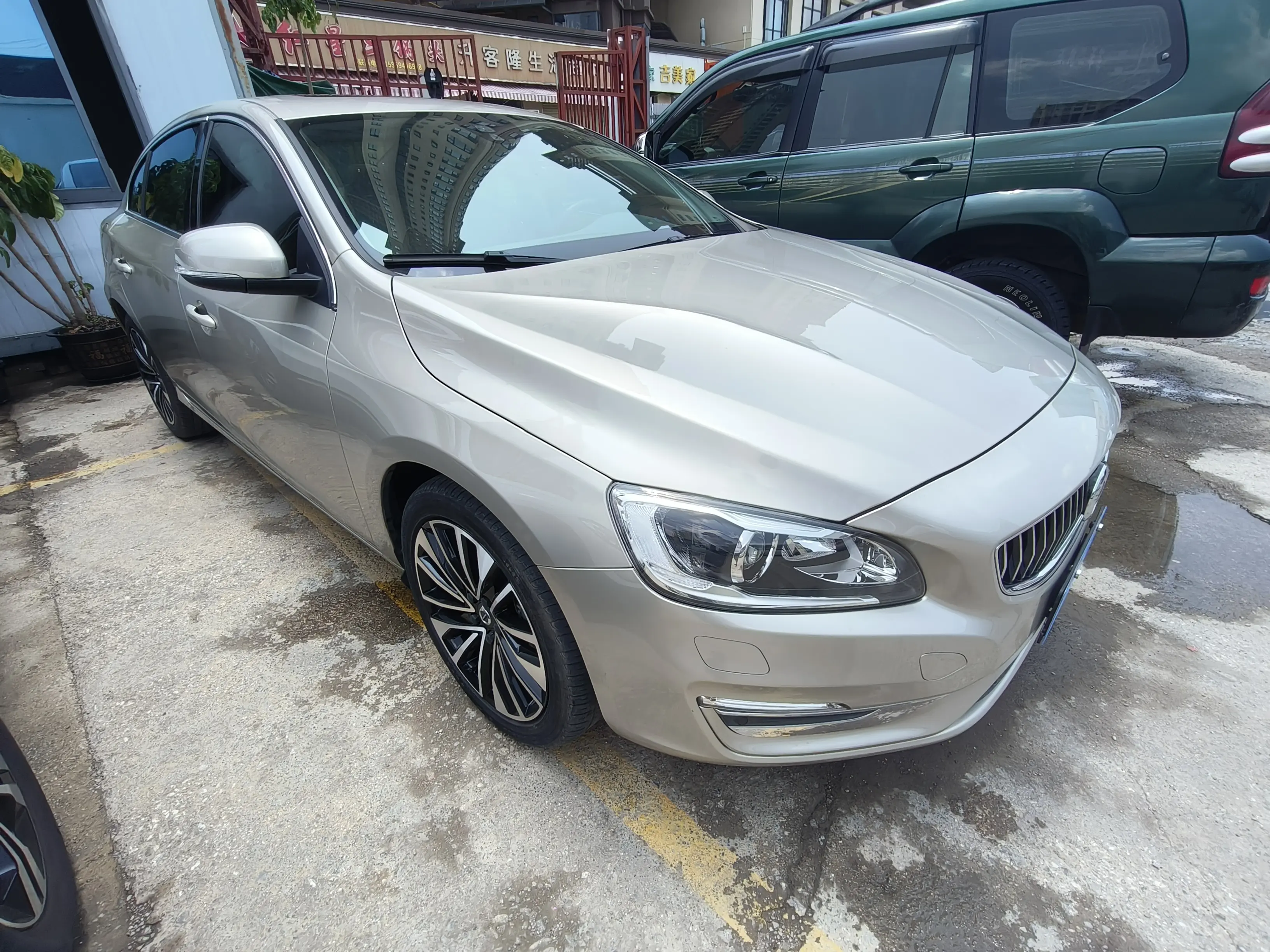 Volvo S60