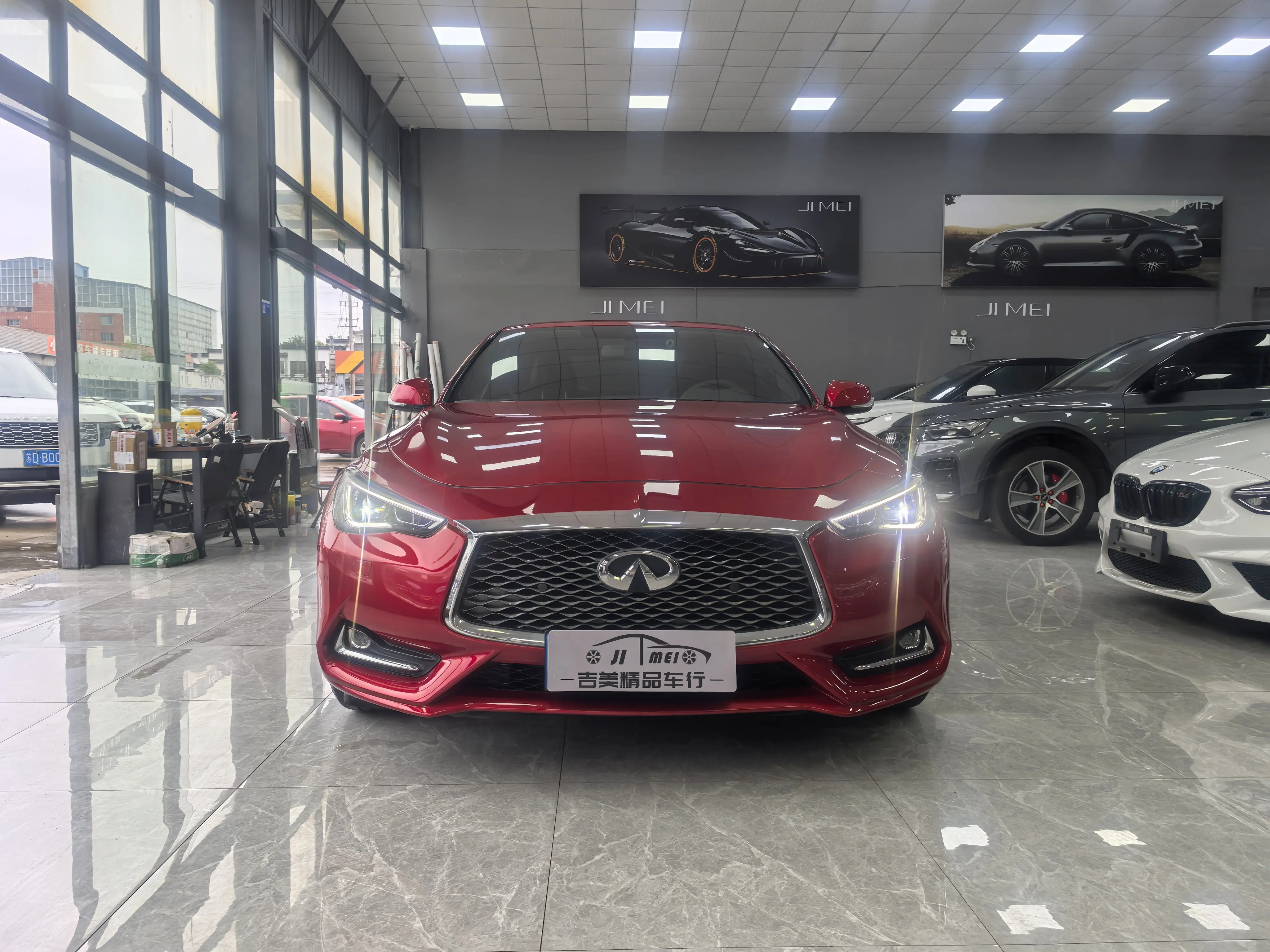 Infiniti Q60