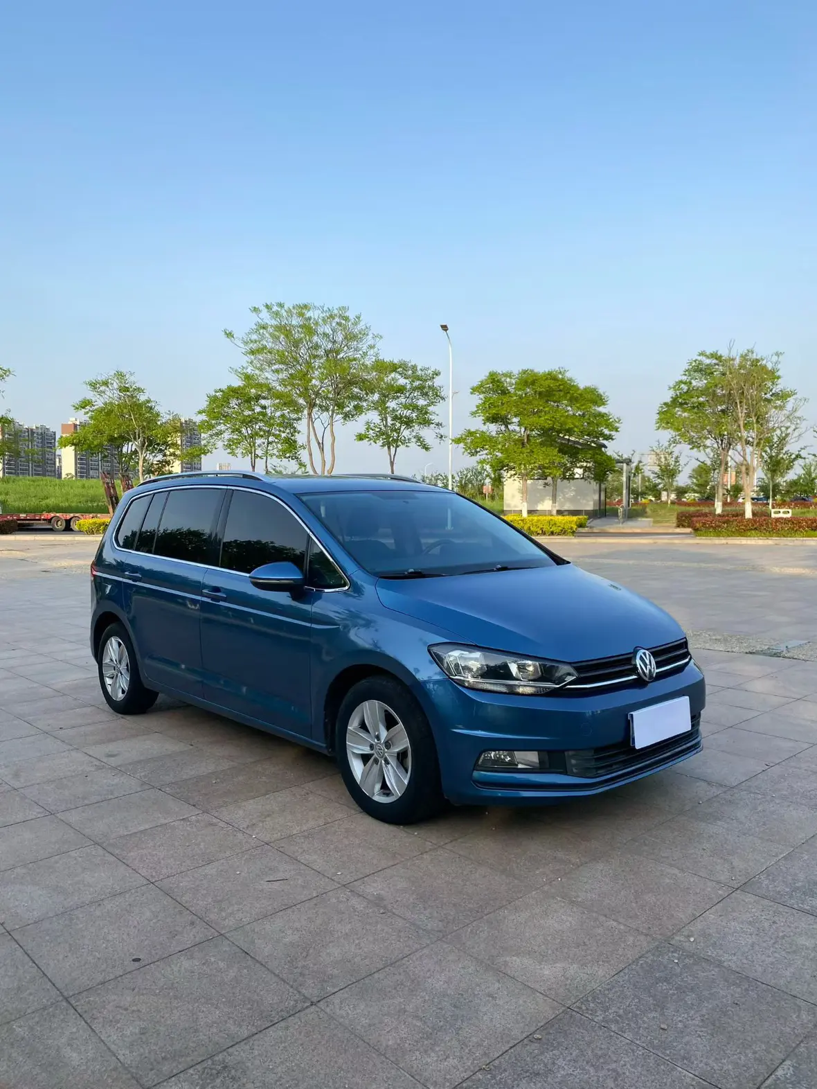 Volkswagen Touran L