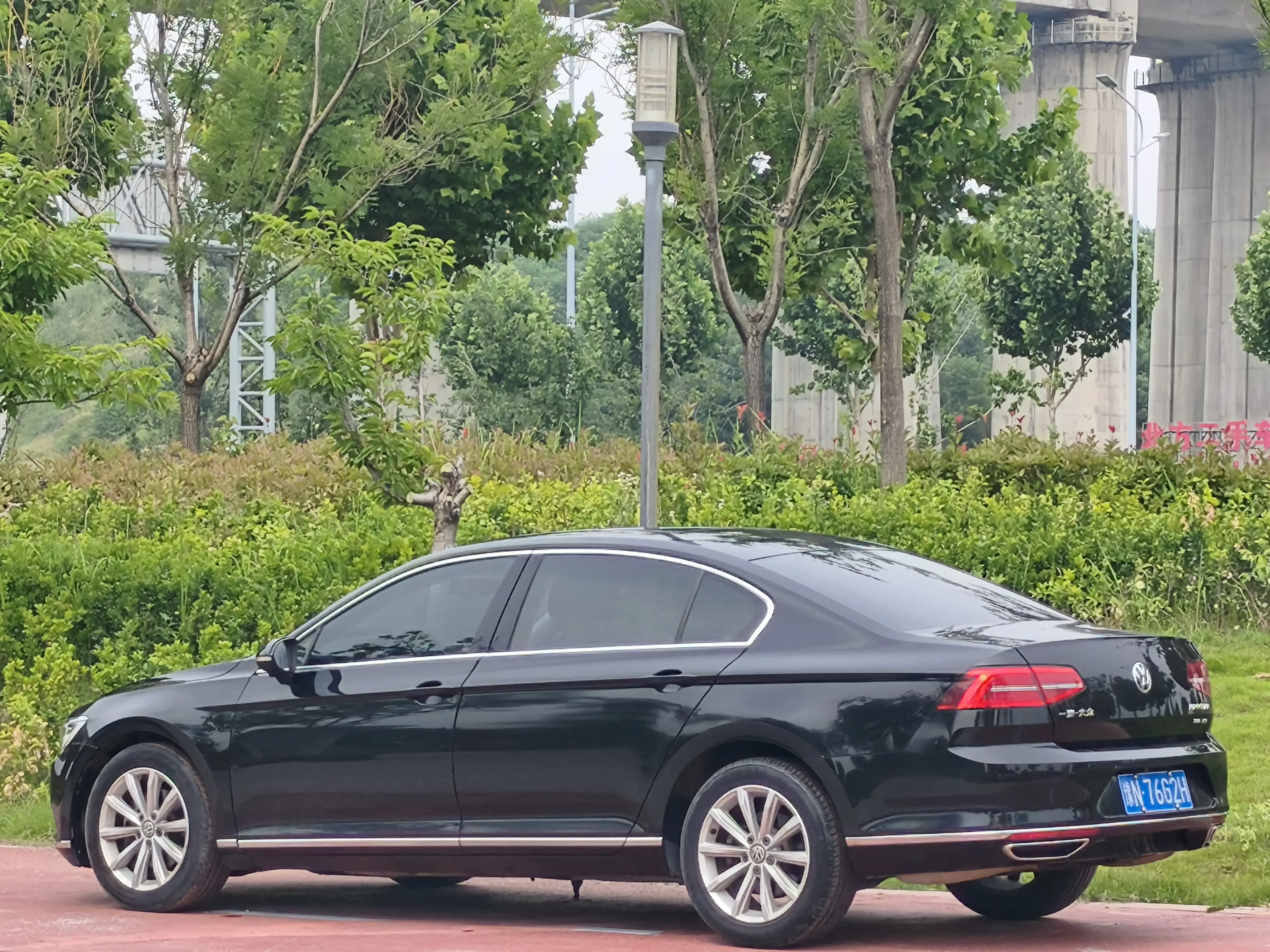 Volkswagen Magotan