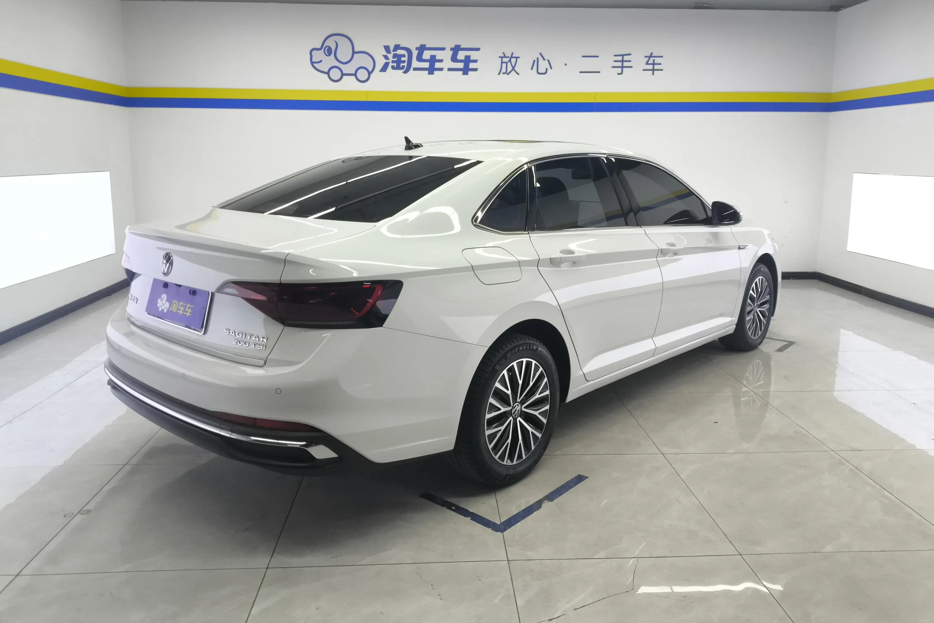 Volkswagen Sagitar