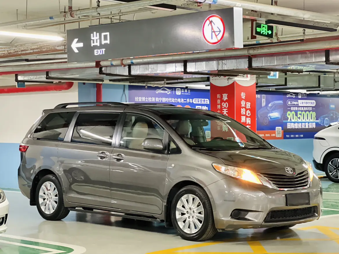 Toyota Sienna