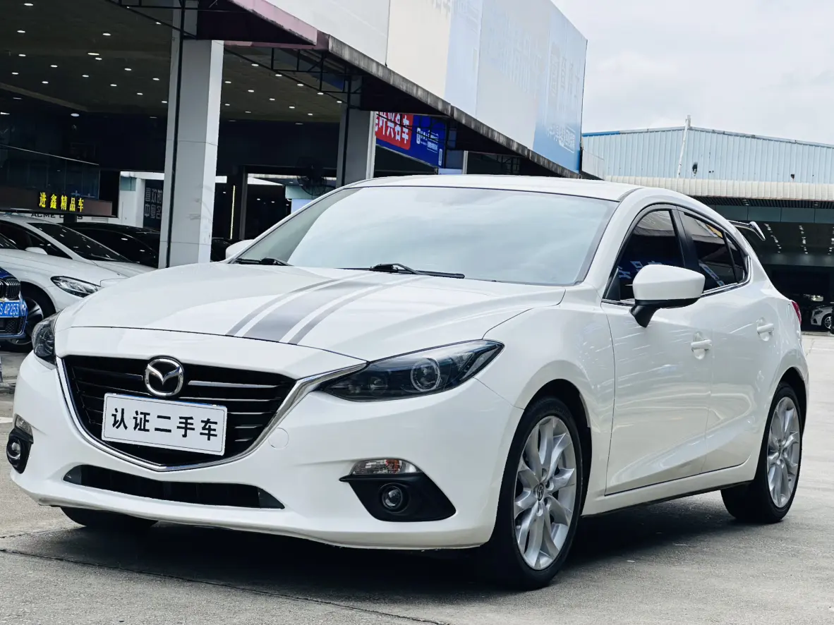 Mazda Axela
