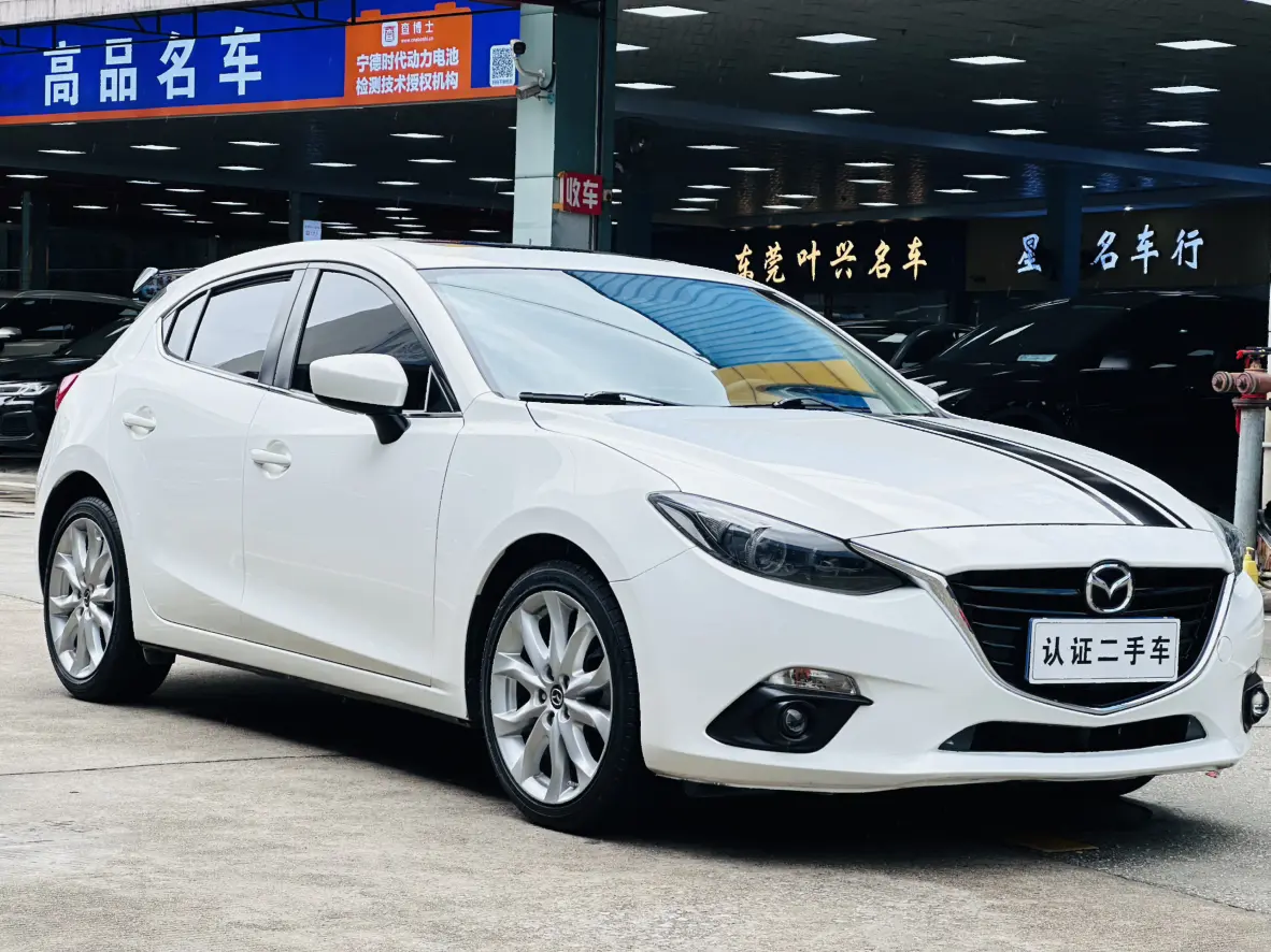 Mazda Axela