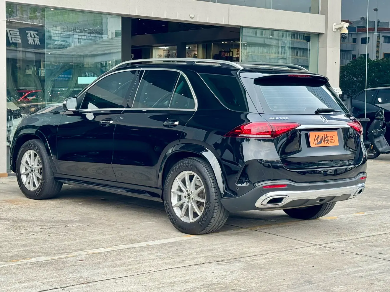 Mercedes-Benz GLE (Imported)