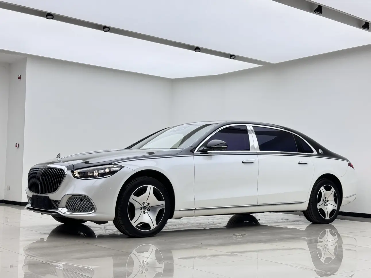 Mercedes-Benz Maybach S-Class